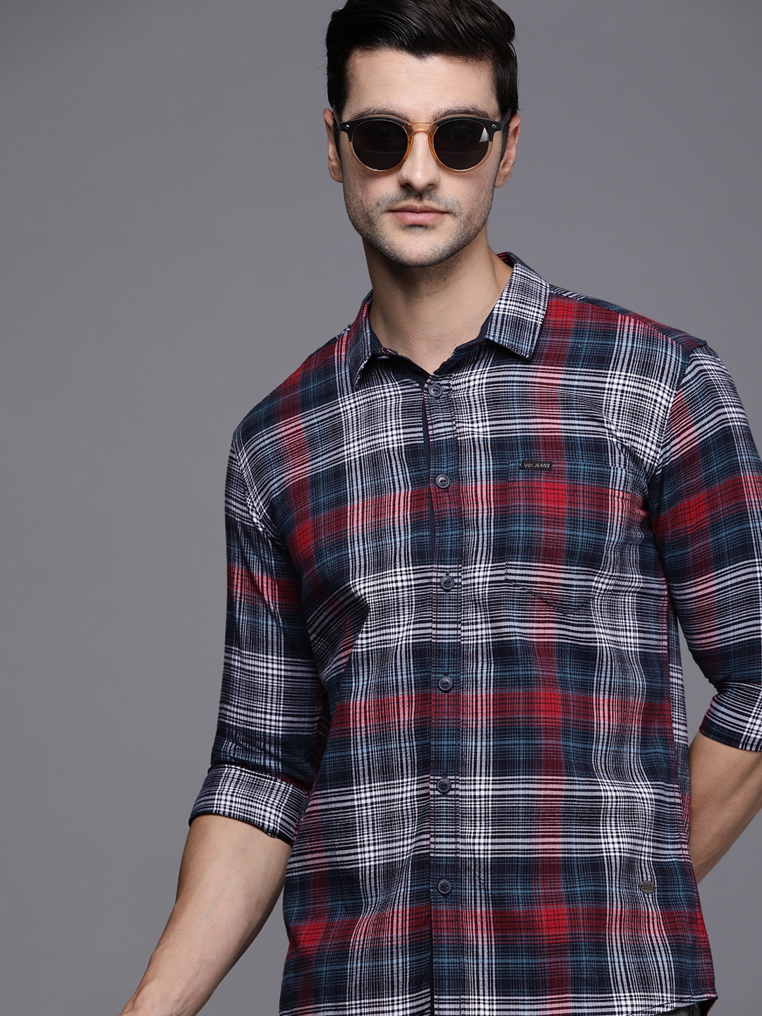 

Voi Jeans Men Navy Blue Slim Fit Tartan Checked Pure Cotton Casual Shirt