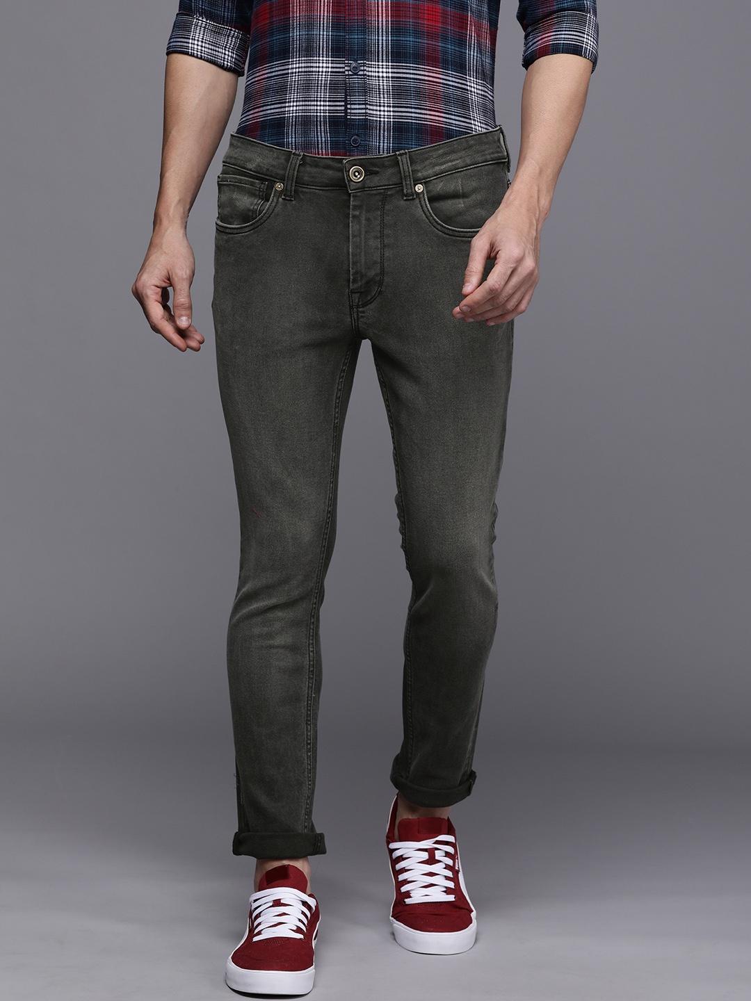 

Voi Jeans Men Green Skinny Fit Light Fade Stretchable Jeans