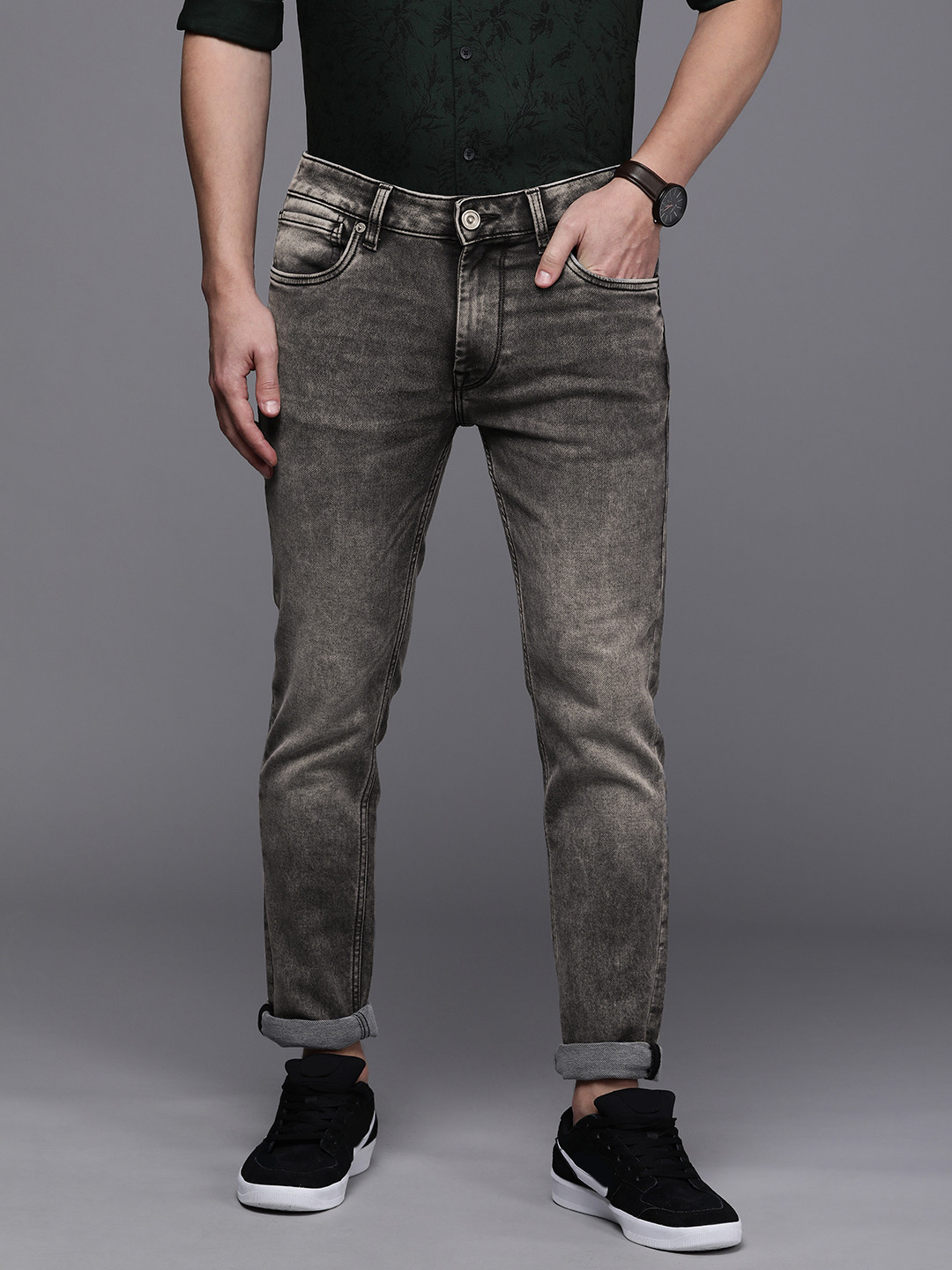 

Voi Jeans Men Grey Skinny Fit Heavy Fade Stretchable Jeans