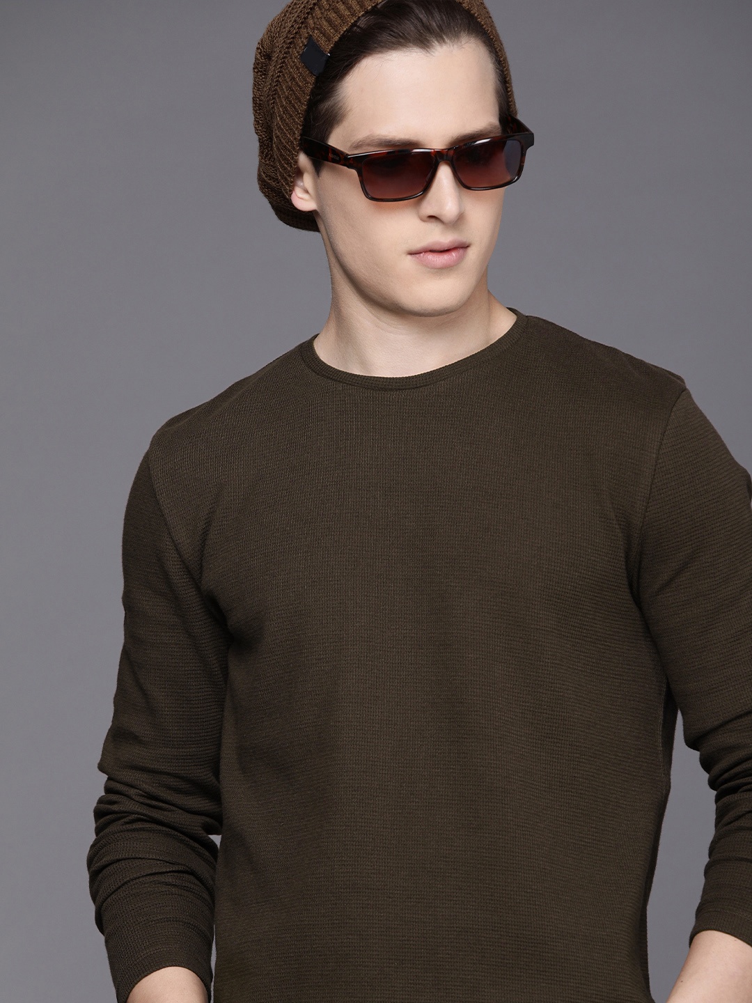 

Voi Jeans Men Coffee Brown T-shirt