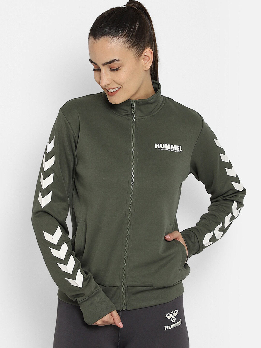 

hummel Women Green Sporty Jacket