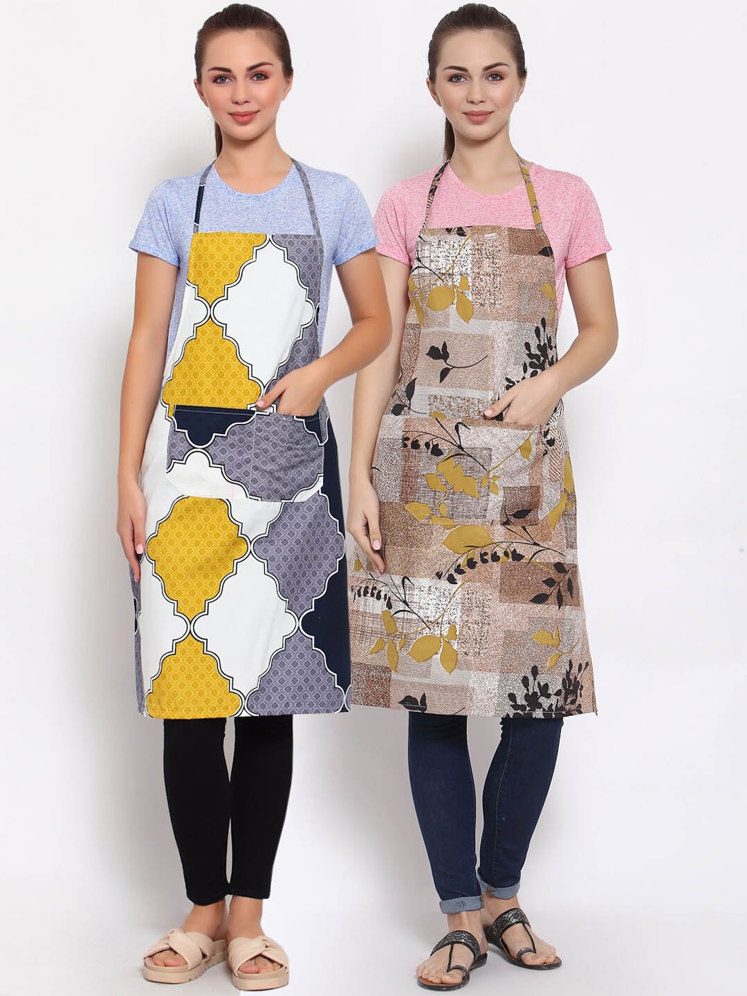 

Arrabi Pack of 2 Multi Printed Aprons