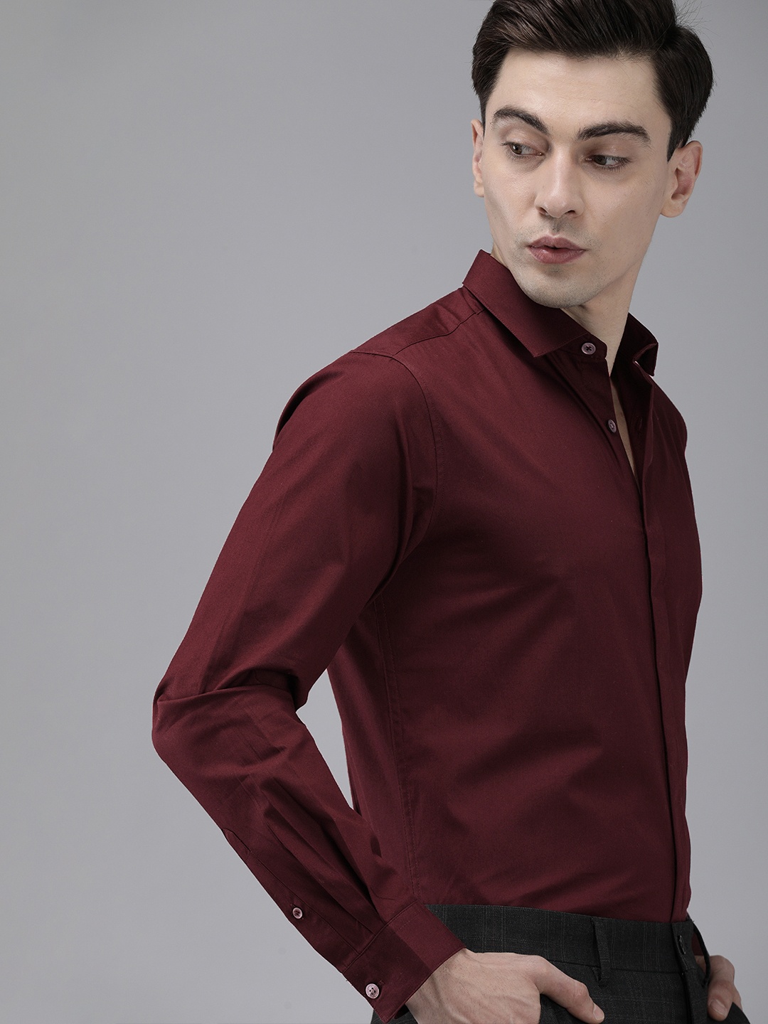 

THE BEAR HOUSE Men Maroon Slim Fit Cotton Concealed Placket Formal Shirt