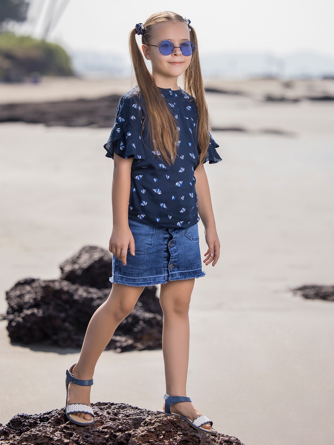 

Crimsoune Club Girls Navy Blue Floral Regular Top