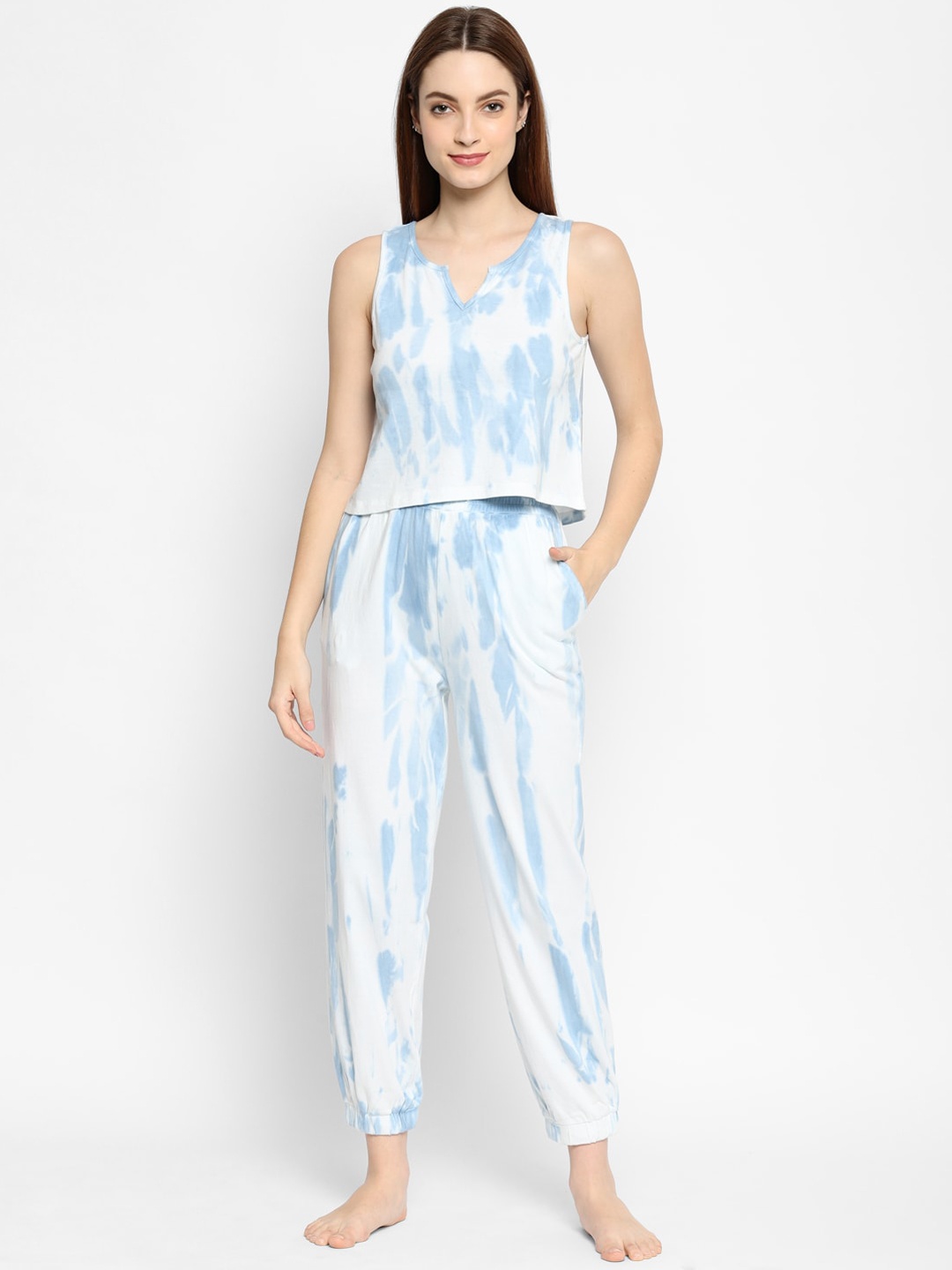 

HOUSE OF KKARMA Women Blue & White Tie and Dye Printed Night suit