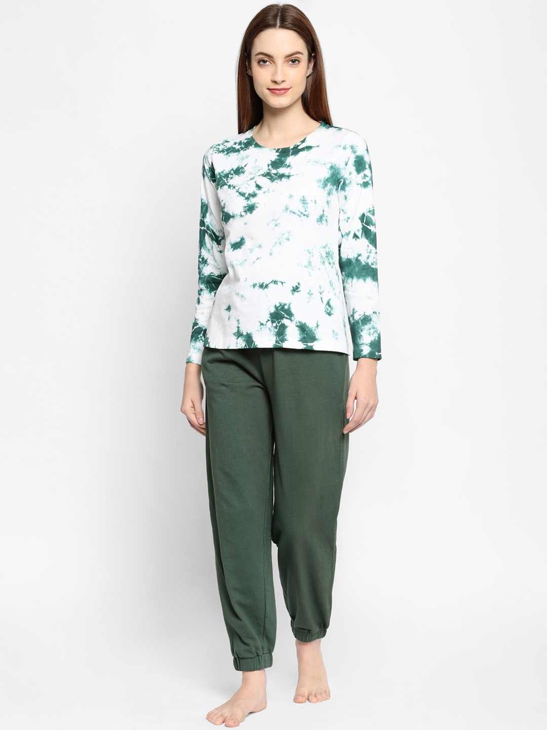 

HOUSE OF KKARMA Women Green & White Printed Night suit
