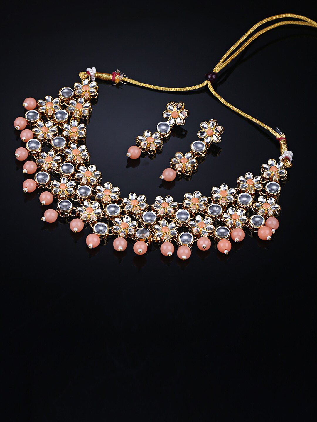 

Shining Diva Woman Peach Jewellery Set