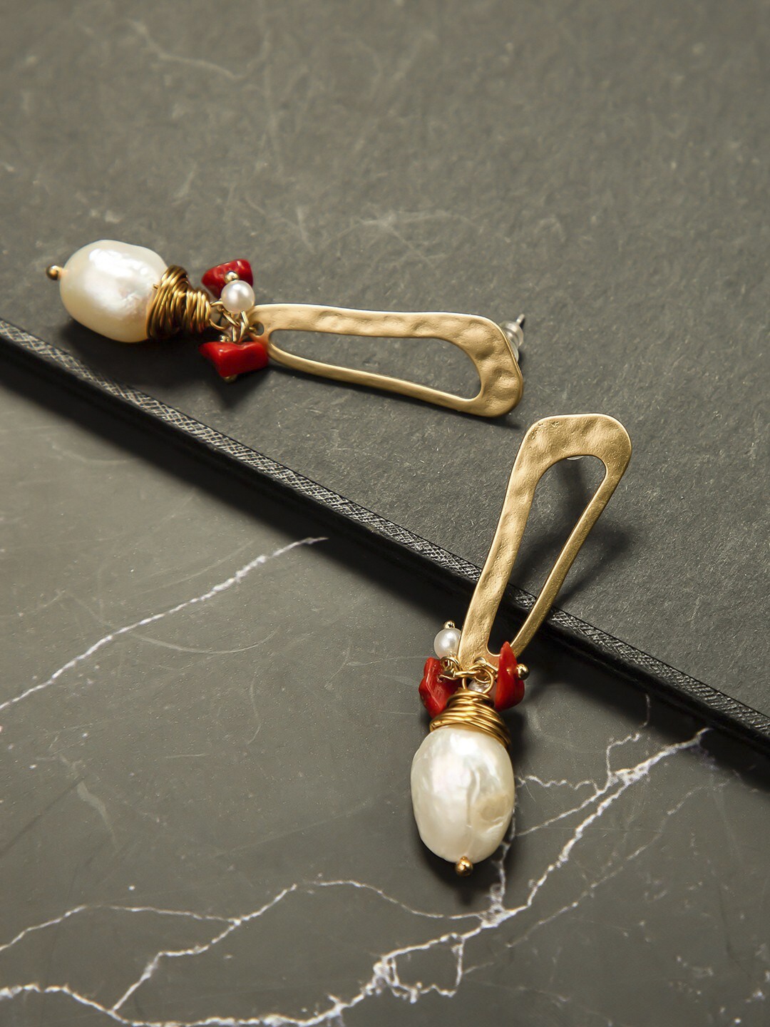 

anore Women Gold-Plated Classic Pearl Drop Earrings