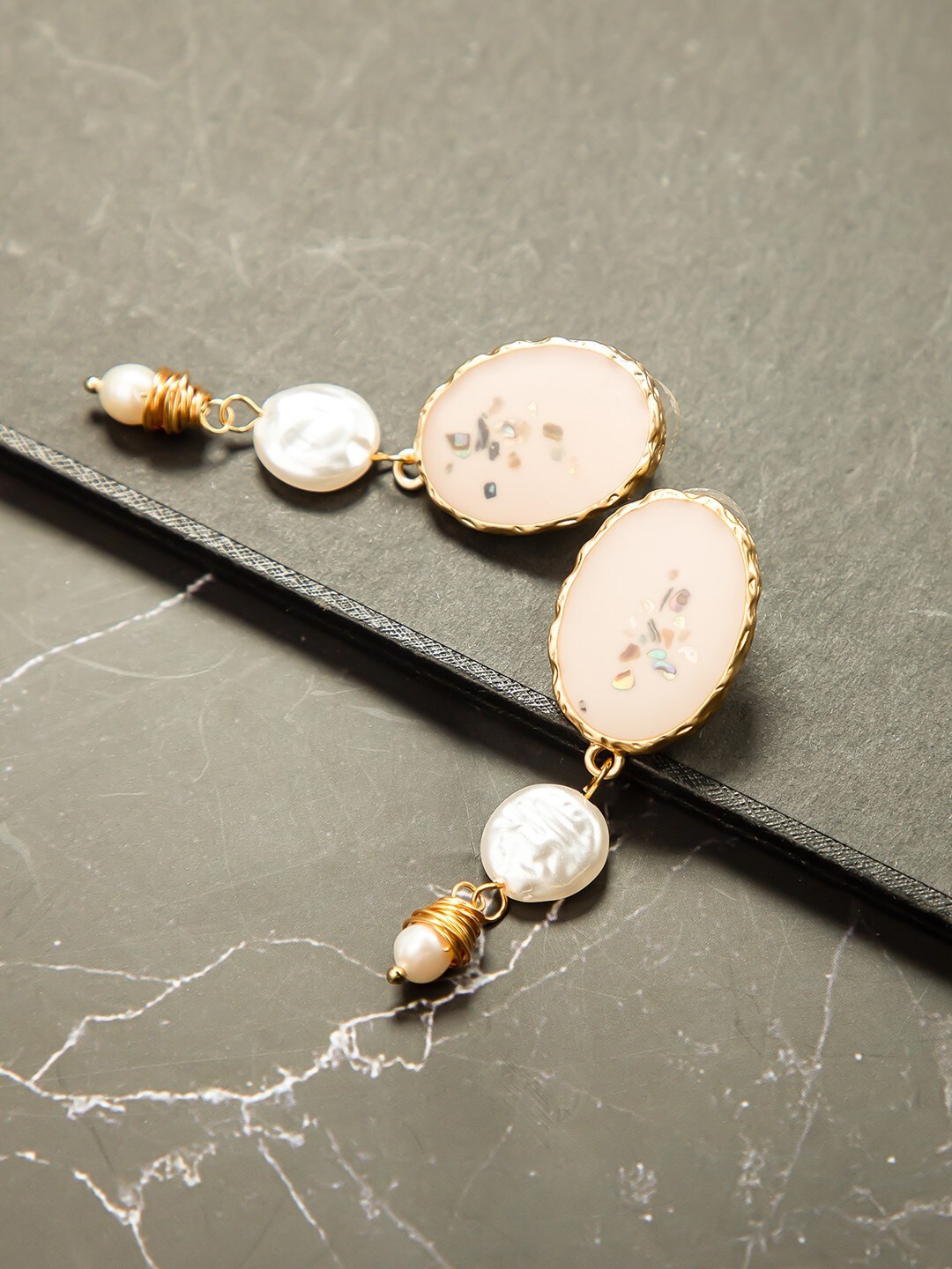 

anore Women Gold-Toned Contemporary Pearl Drop Earrings