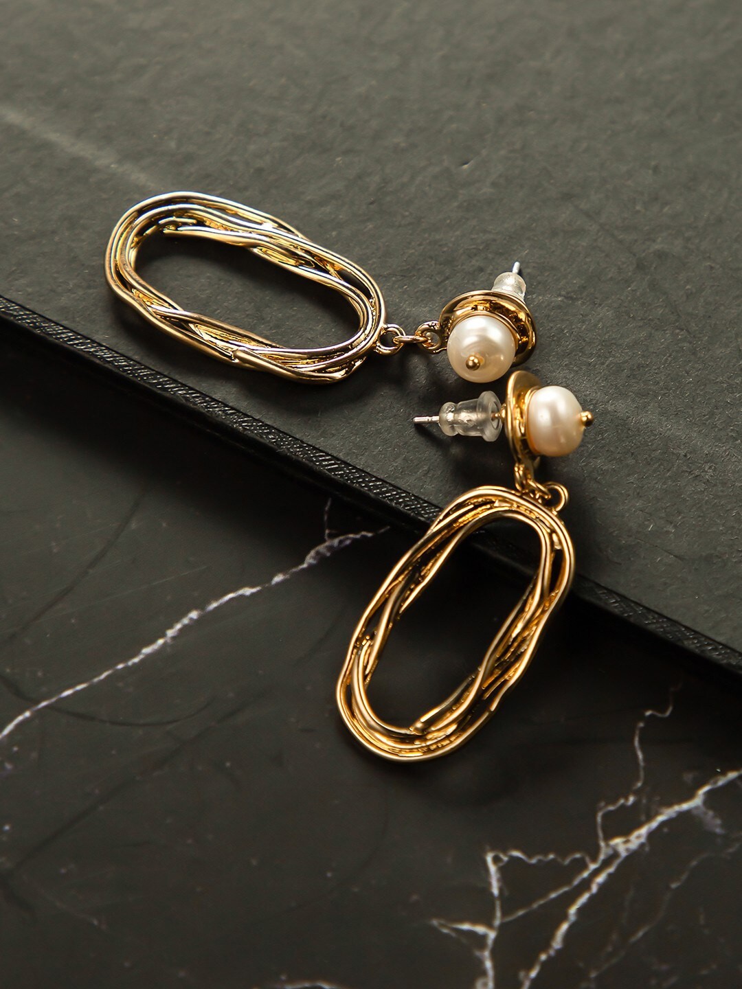 

anore Women Gold-Toned Contemporary Pearl Drop Earrings