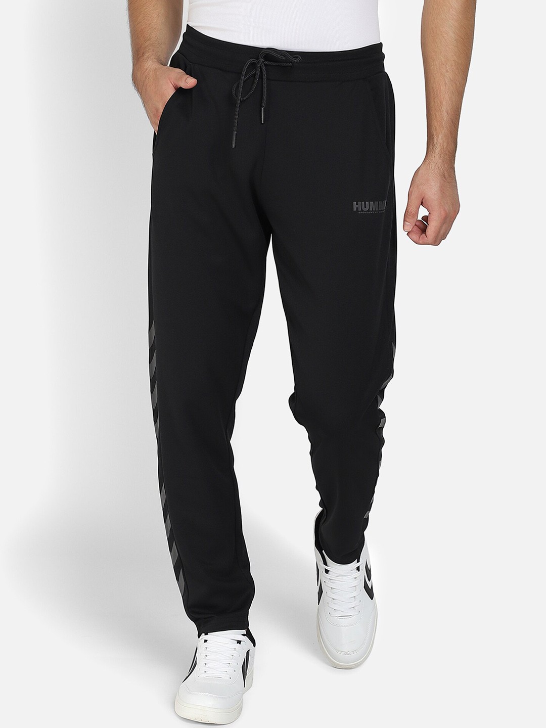 

hummel Men Black Solid Track Pants