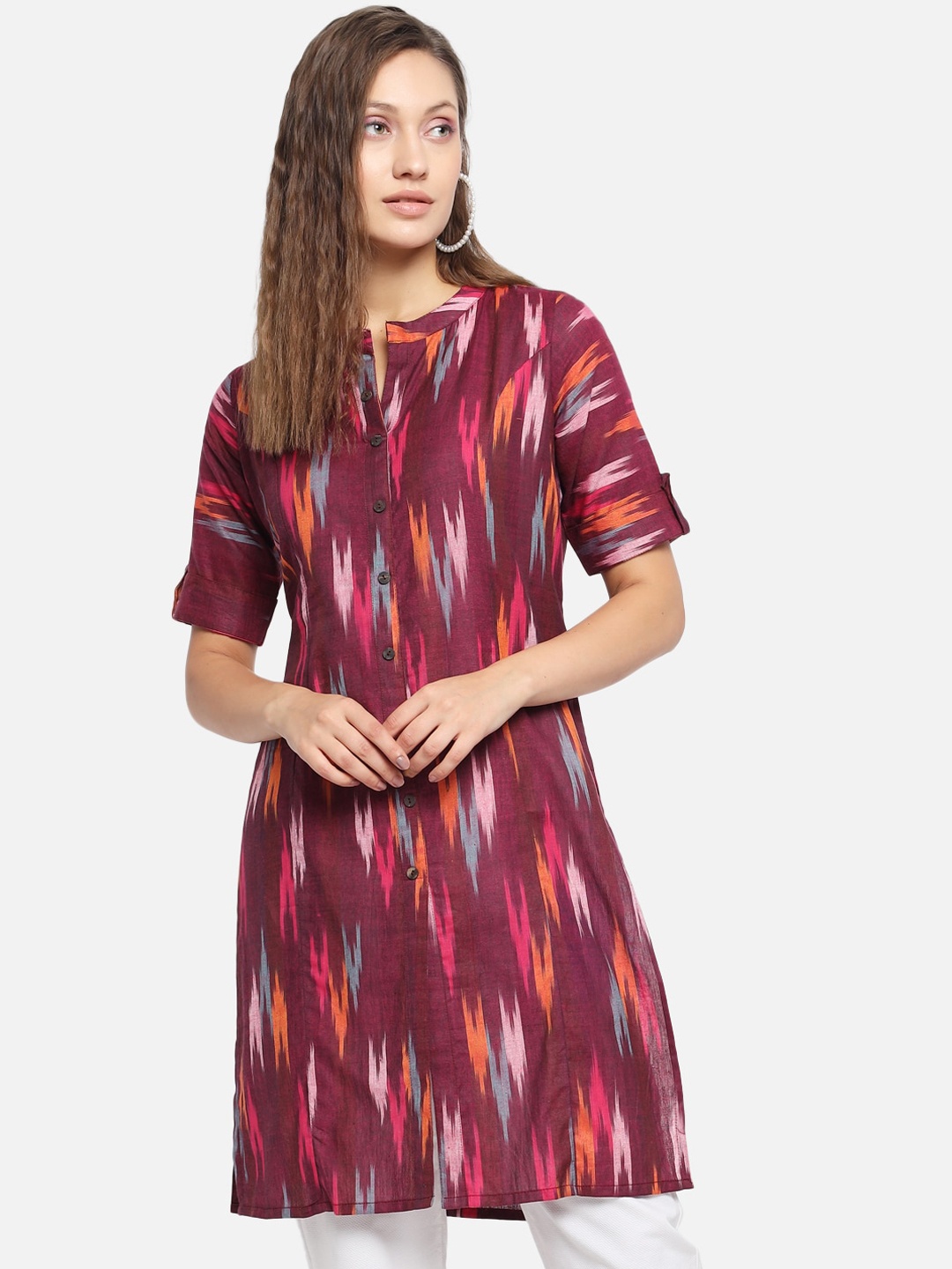 

Vastraa Fusion Women Maroon Ikkat Printed Kurta