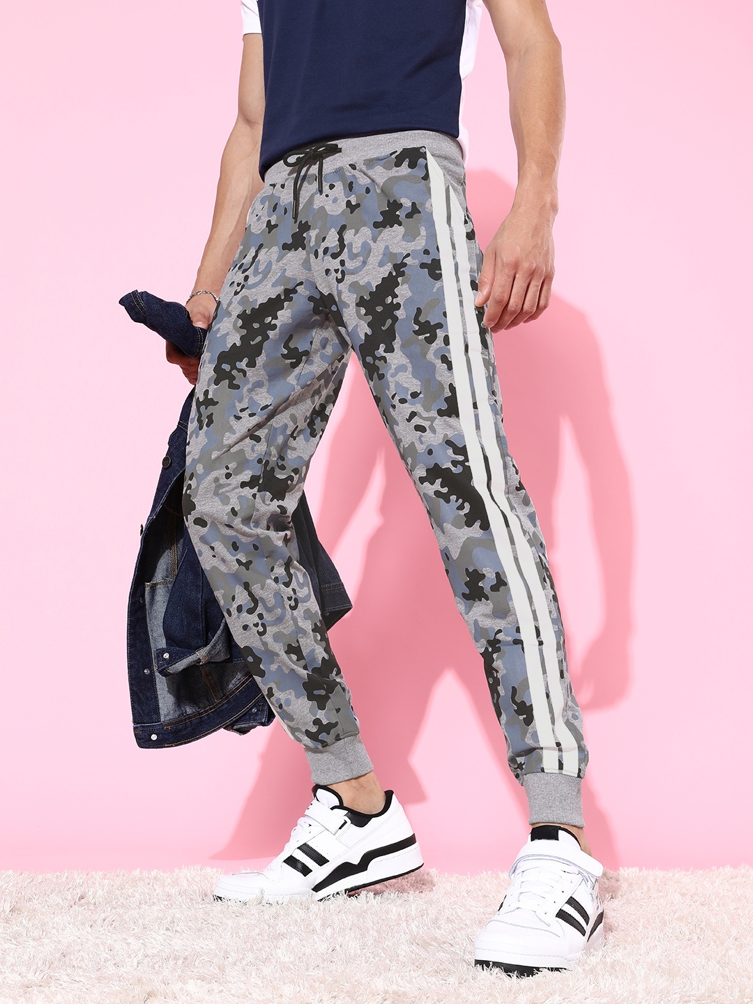 

HERE&NOW Men Trendy Charcoal Camouflage Updated Joggers