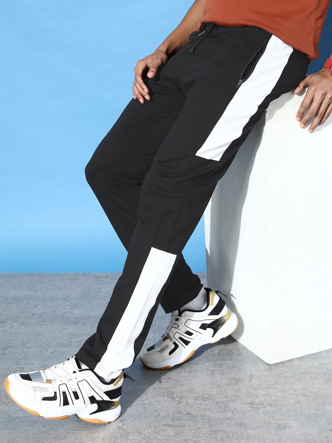 

HERE&NOW Men Jet Black & White Patched & Panelled Pure Cotton Slim Fit Track Pants