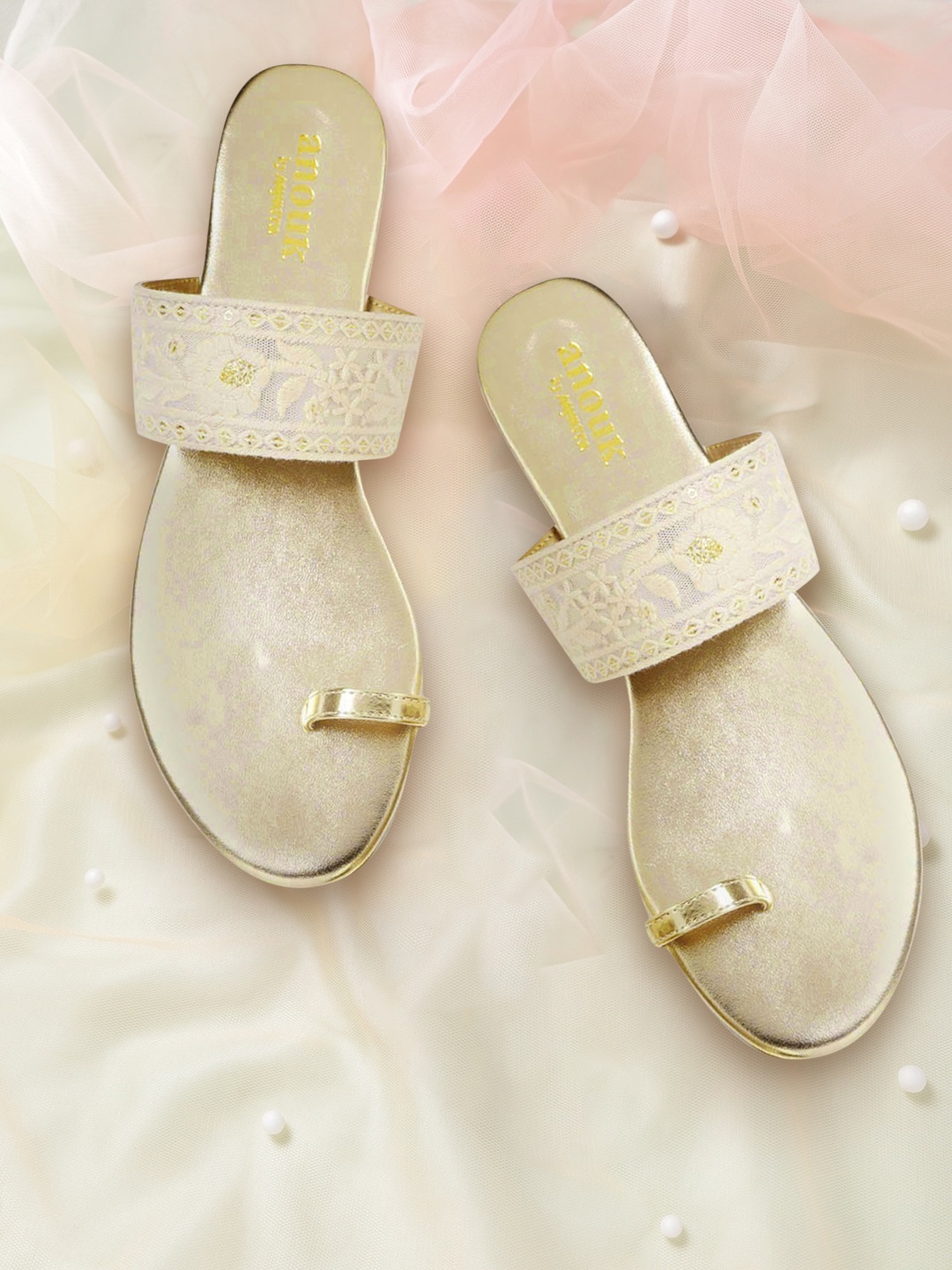 

Anouk Women Gold-Toned & White Embroidered One Toe Flats