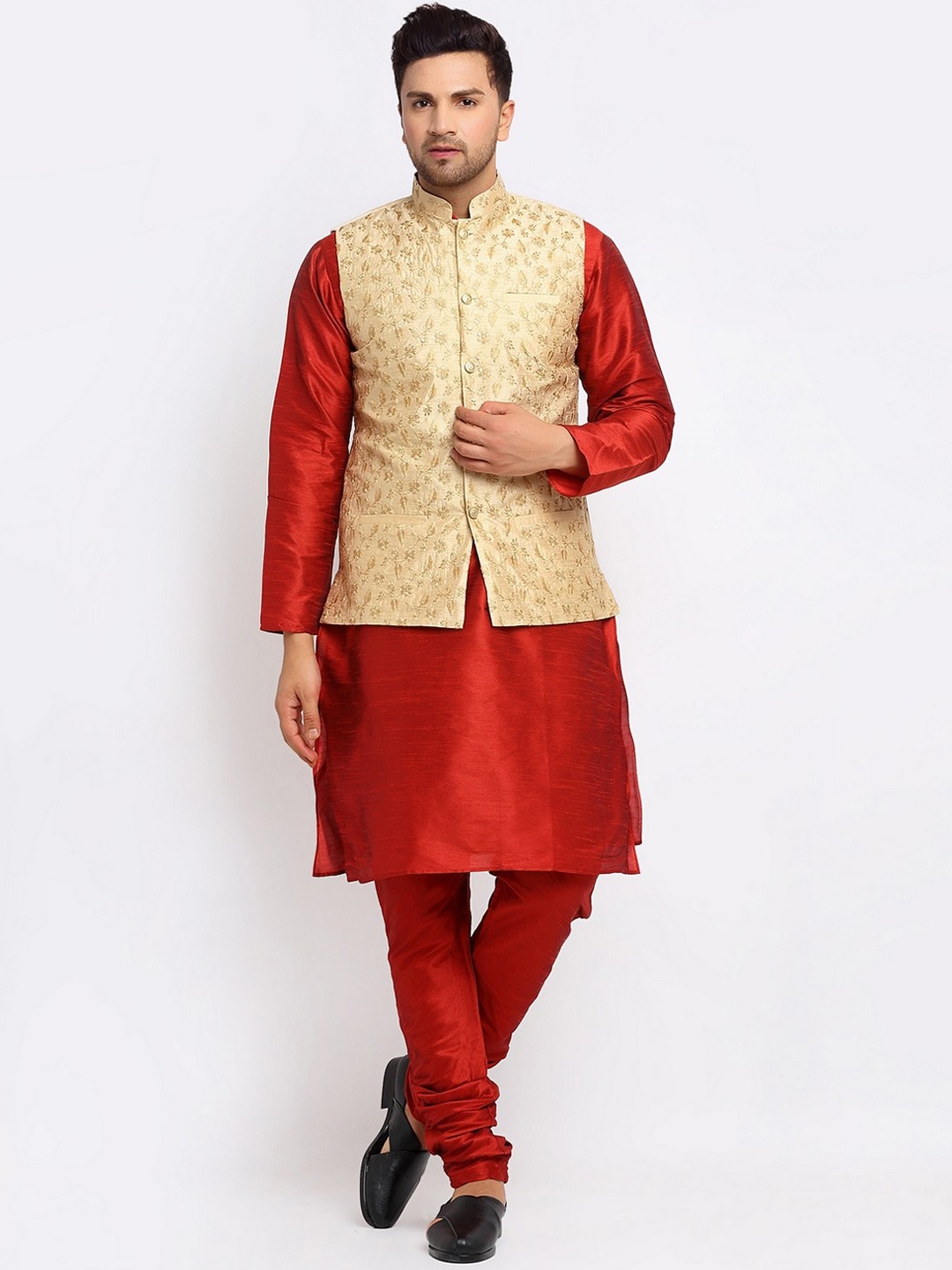 

KRAFT INDIA Men Kurta and Churidar with Embroidered Nehru Jacket, Maroon