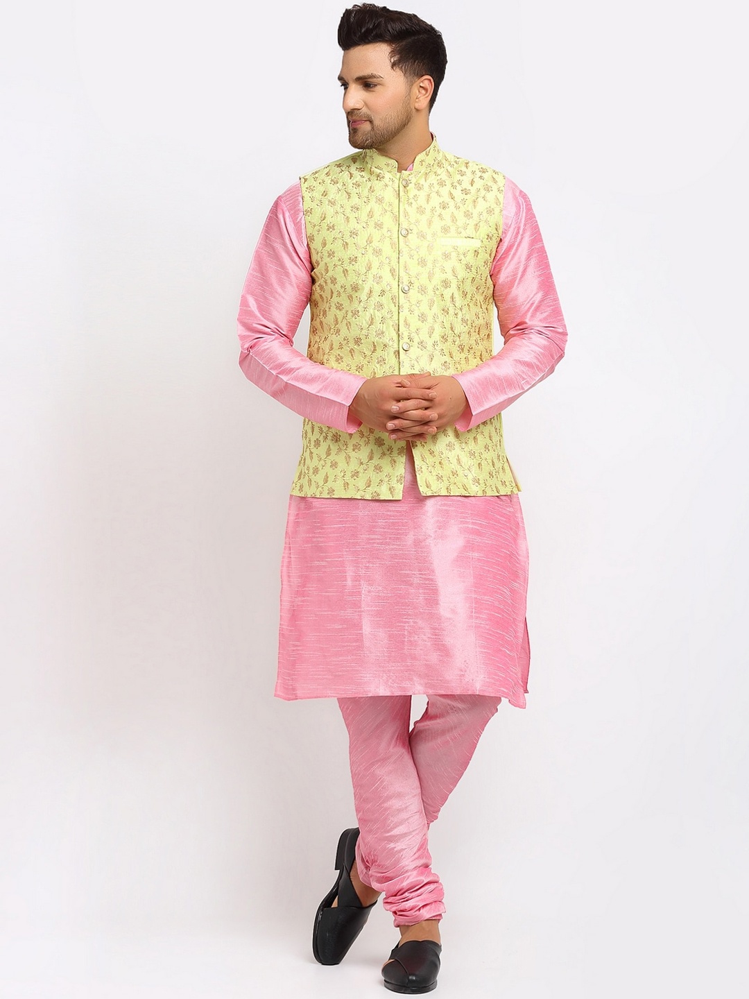 

KRAFT INDIA Men Kurta With Churidar & Embroidered Nehru jacket, Pink