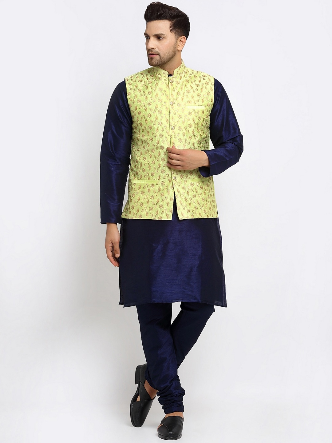 

KRAFT INDIA Men Kurta and Churidar with Embroidered Nehru jacket, Navy blue