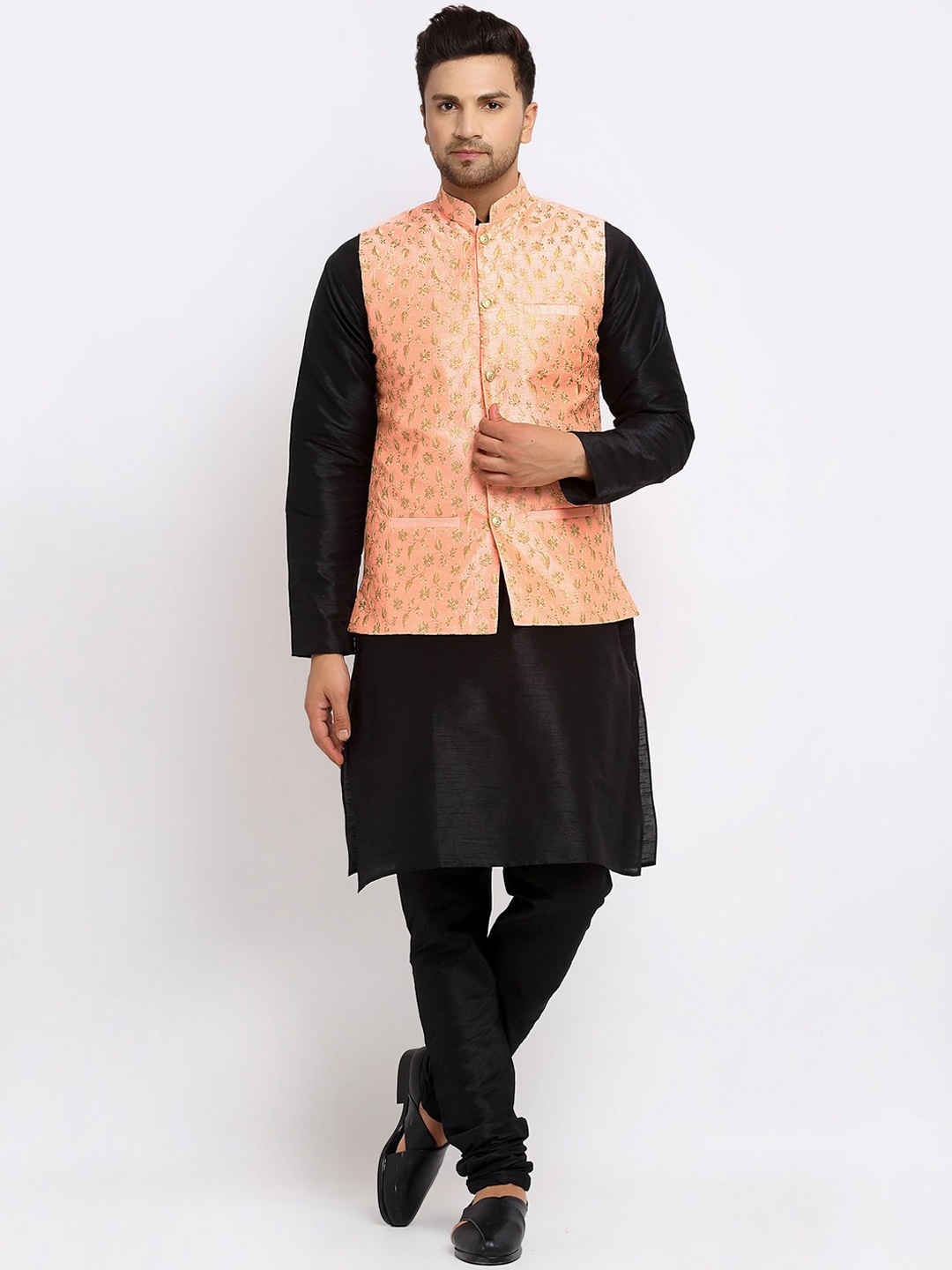 

KRAFT INDIA Men Kurta With Churidar & Embroidered Nehru jacket, Black