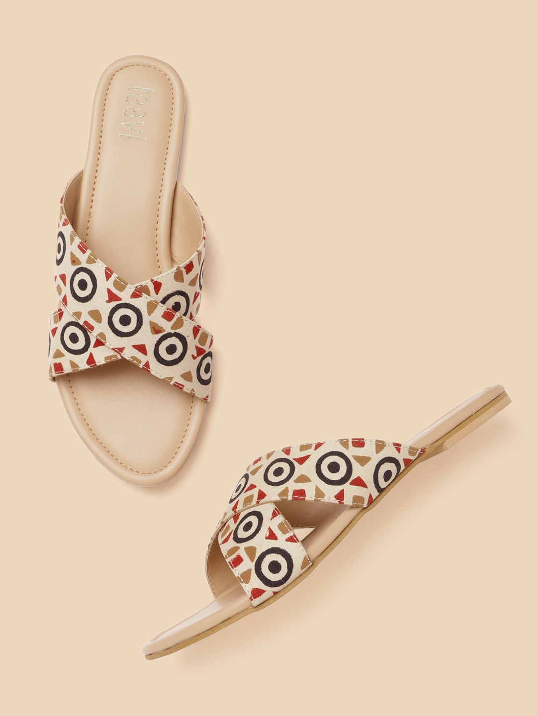 

Taavi Women Cream-Coloured & Red Geometric Print Criss-Cross Handcrafted Open Toe Flats