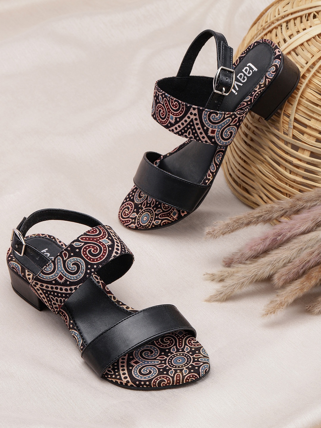 

Taavi Black & Beige Ethnic Print Handcrafted Sandals