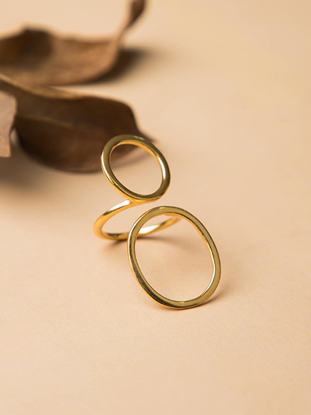 

Queen Be Gold-Plated Adjustable Finger Ring
