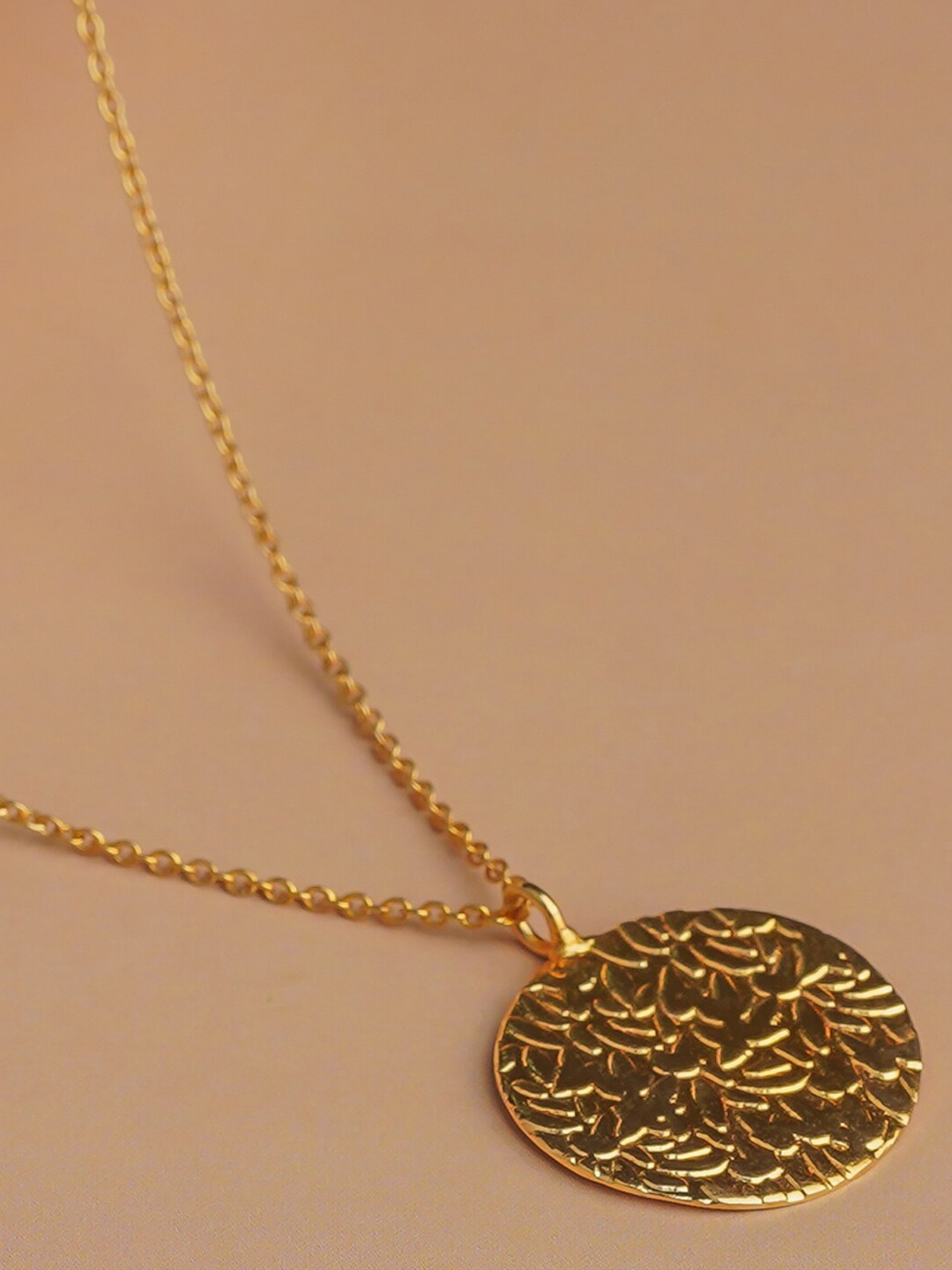 

Queen Be Gold-Plated Brass Chain