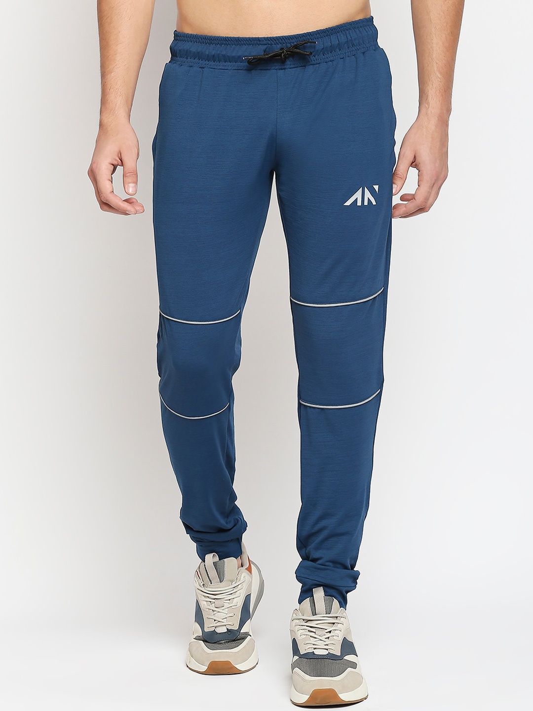 

AESTHETIC NATION Men Blue Solid Joggers