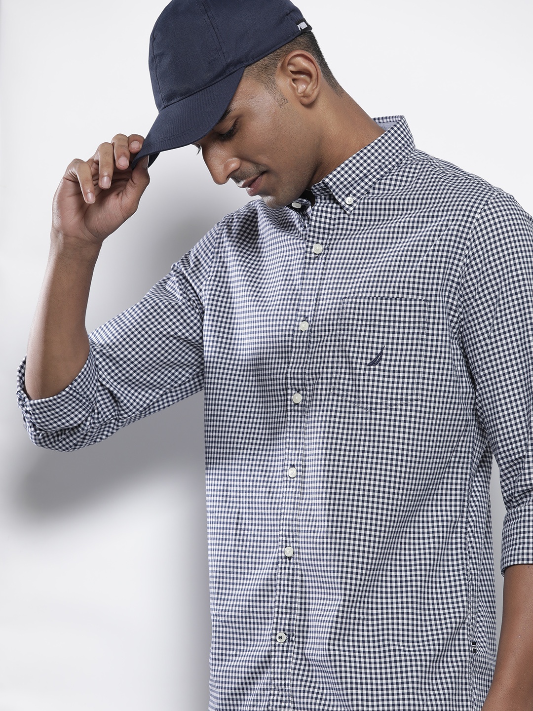 

Nautica Men Navy Blue Slim Fit Gingham Checks Checked Formal Shirt