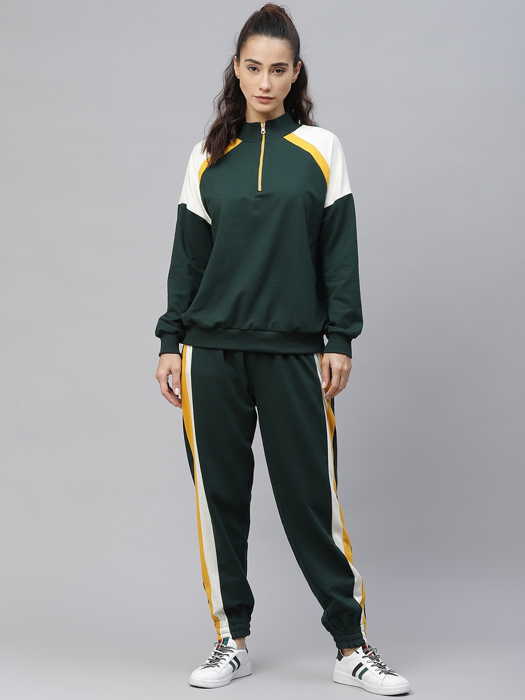 

Laabha Women Olive Green & White Solid Track Suit