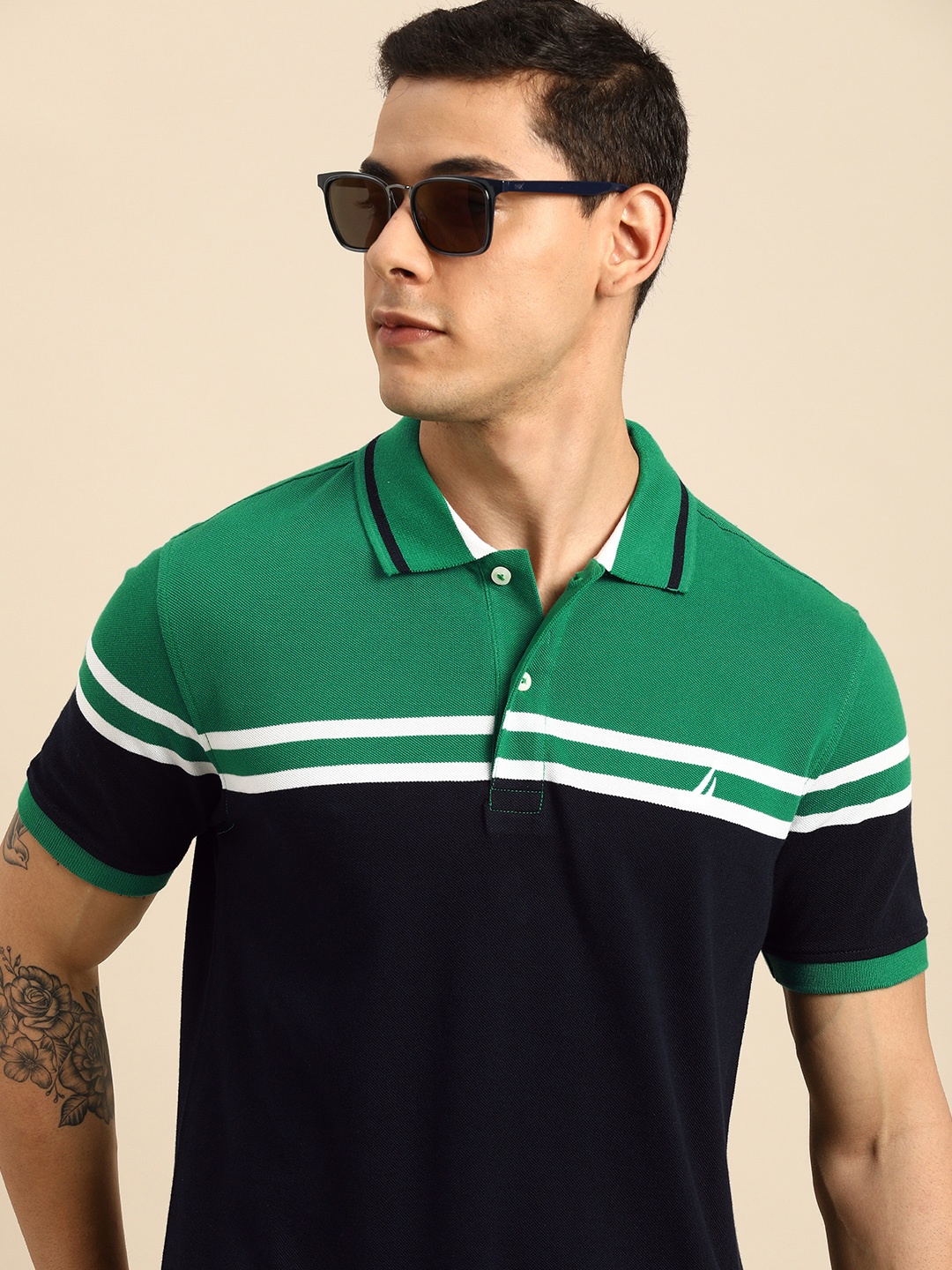 

Nautica Men Black & Green Colourblocked Polo Collar Pure Cotton T-shirt