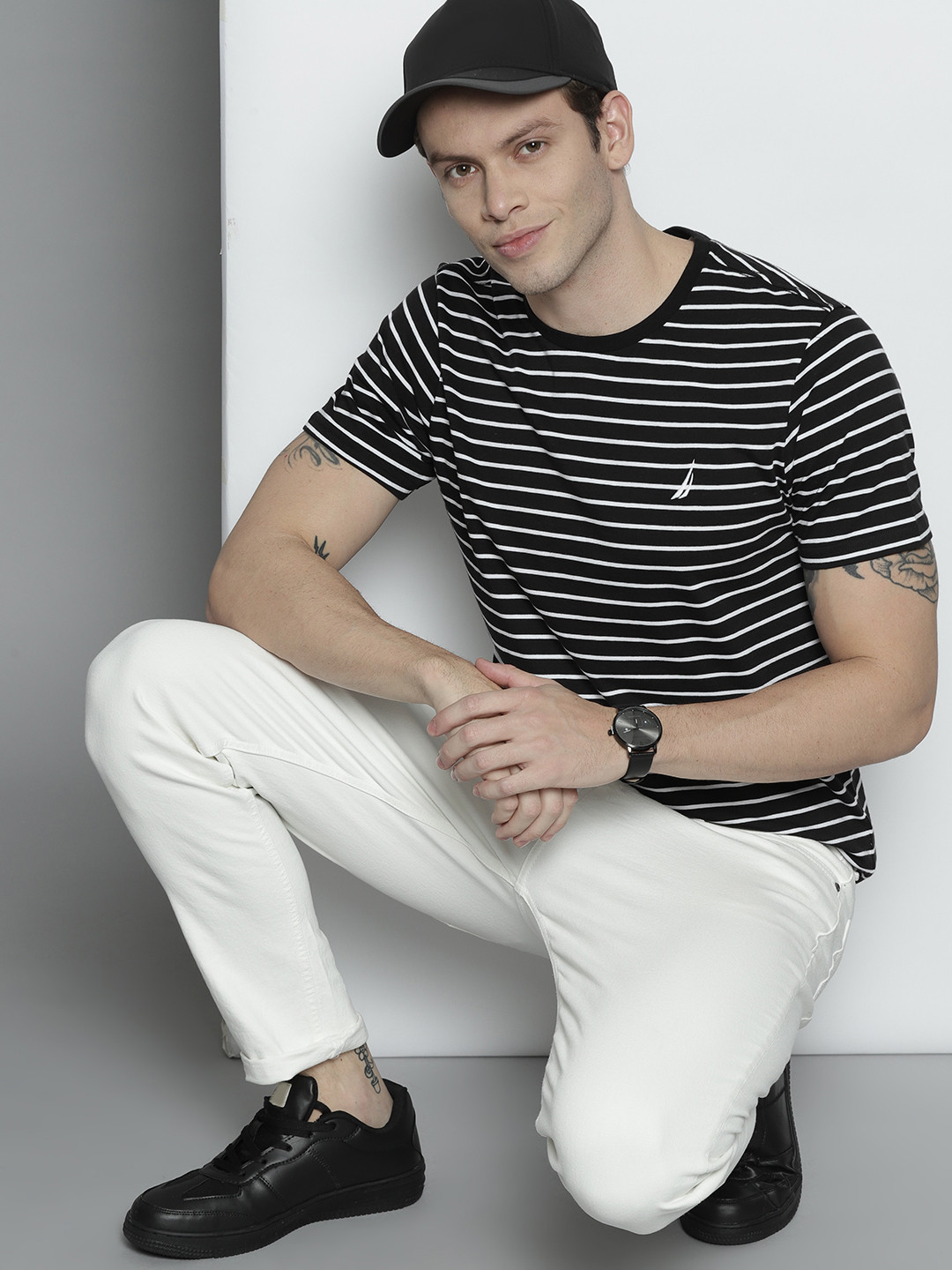 

Nautica Men Black & White Striped Round Neck Pure Cotton Slim Fit T-shirt