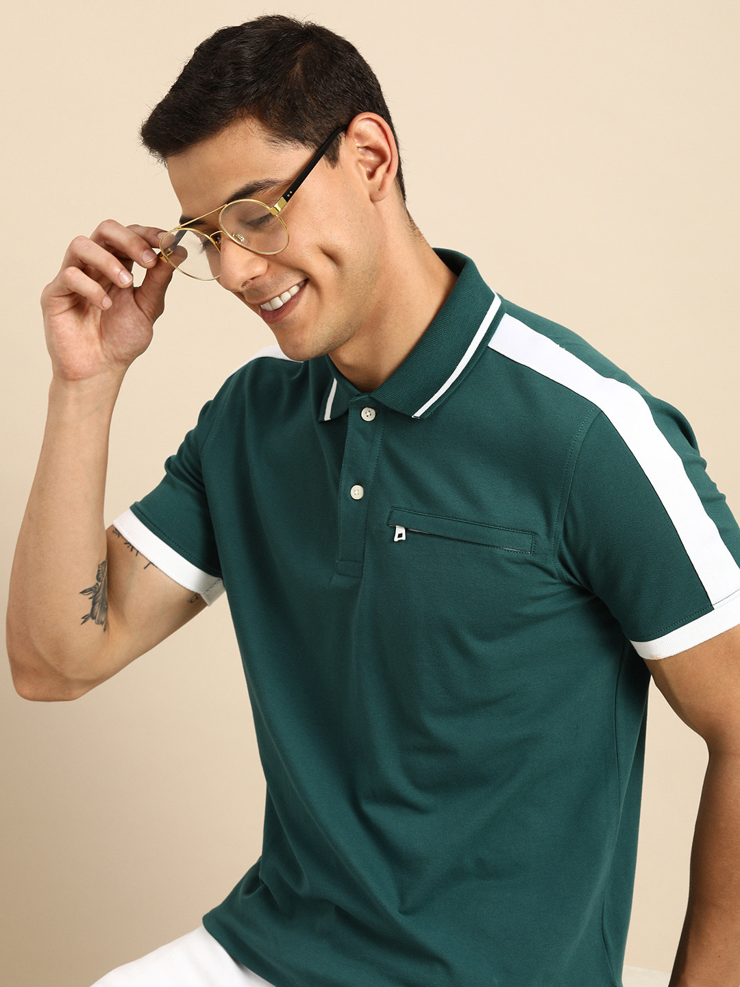 

Nautica Men Green Solid Polo Collar T-shirt