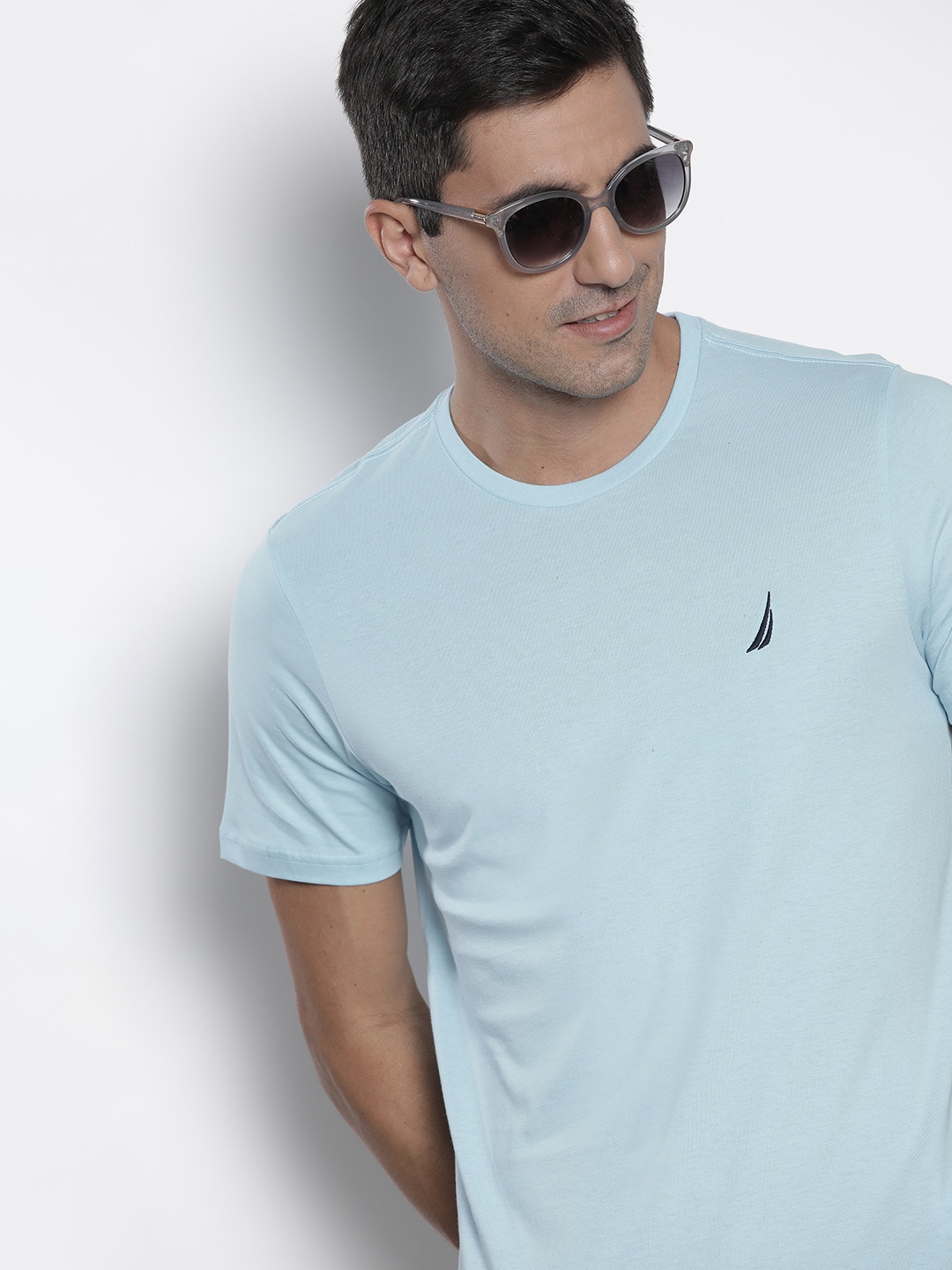 

Nautica Men Blue Solid Round Neck Regular Sleeves Pure Cotton Slim Fit T-shirt