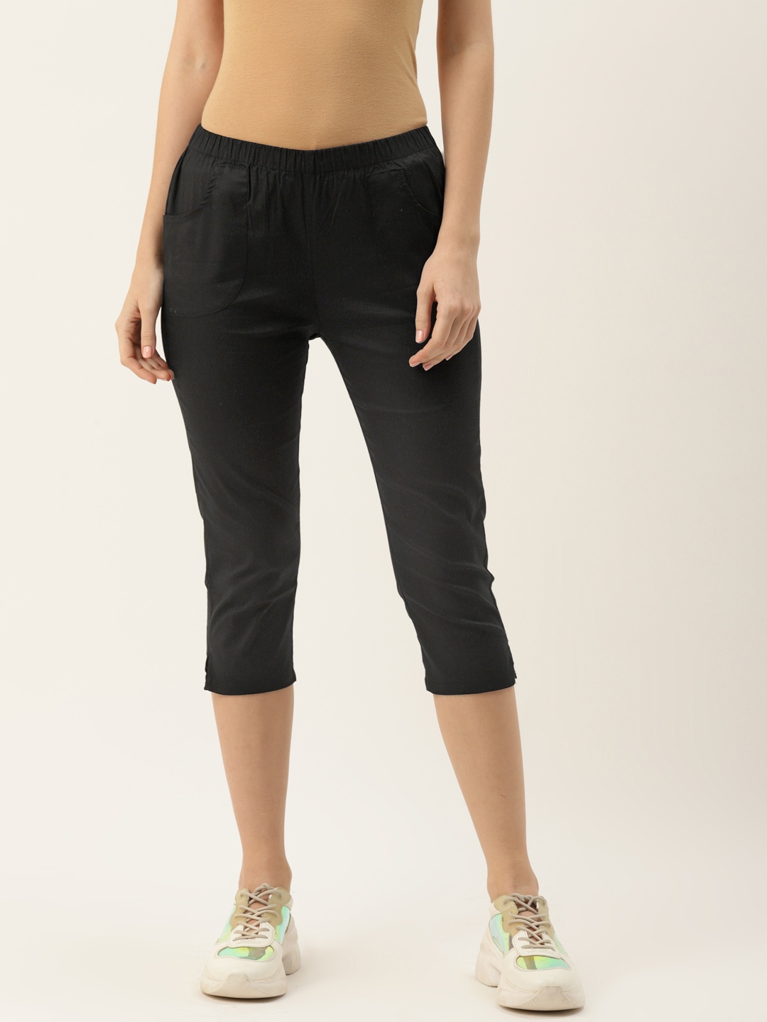 

BRINNS Women Black Solid Regular Fit Mid-Rise Capris