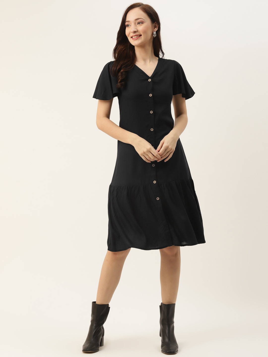 

BRINNS Black Solid A-Line Midi Dress