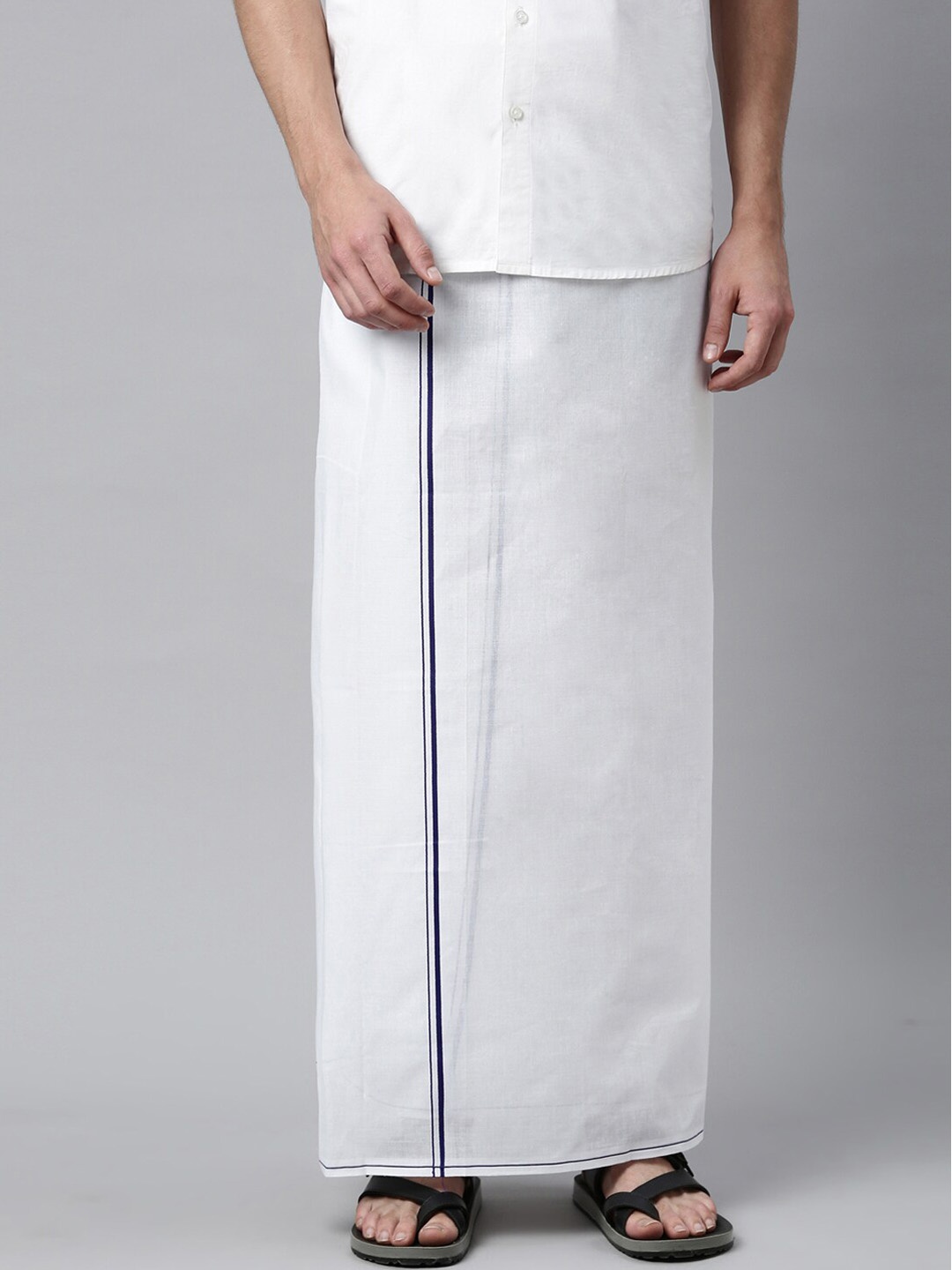 

WHITE HEART Men White & Royal Blue Solid Pure Cotton Dhoti