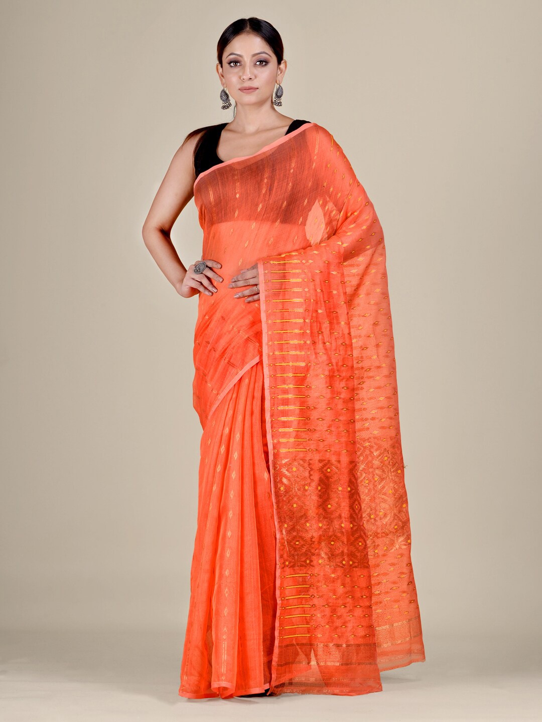 

Mitera Peach-Coloured & Gold-Toned Silk Cotton Jamdani Saree