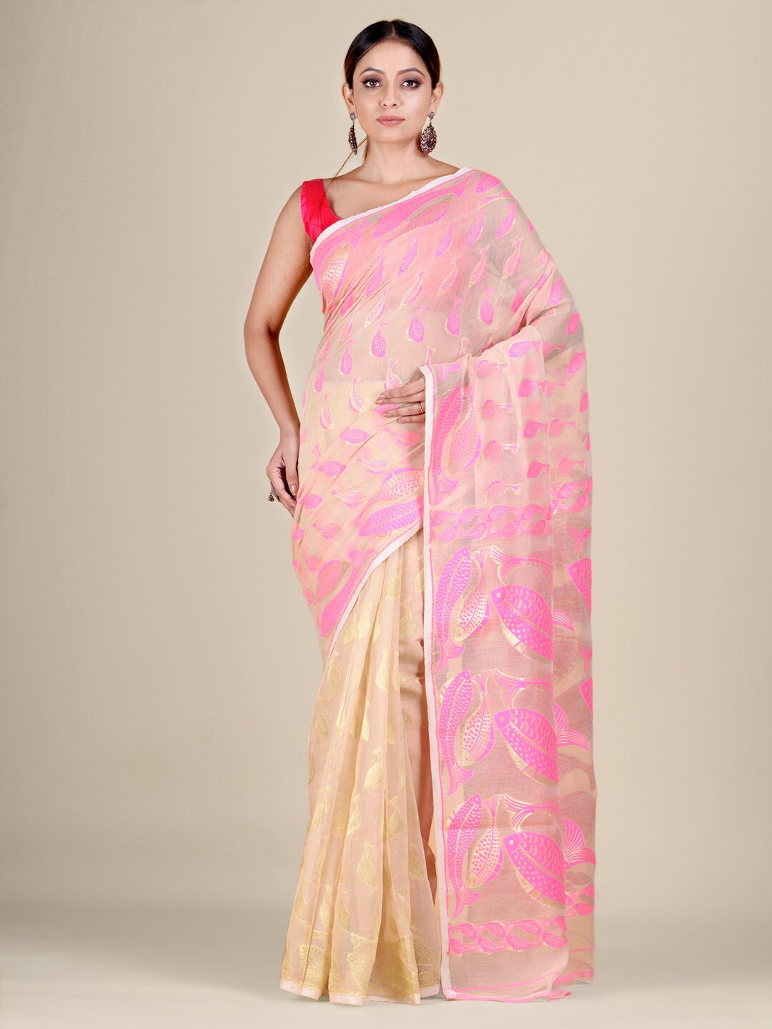 

Mitera Beige & Pink Ethnic Motifs Silk Cotton Jamdani Saree