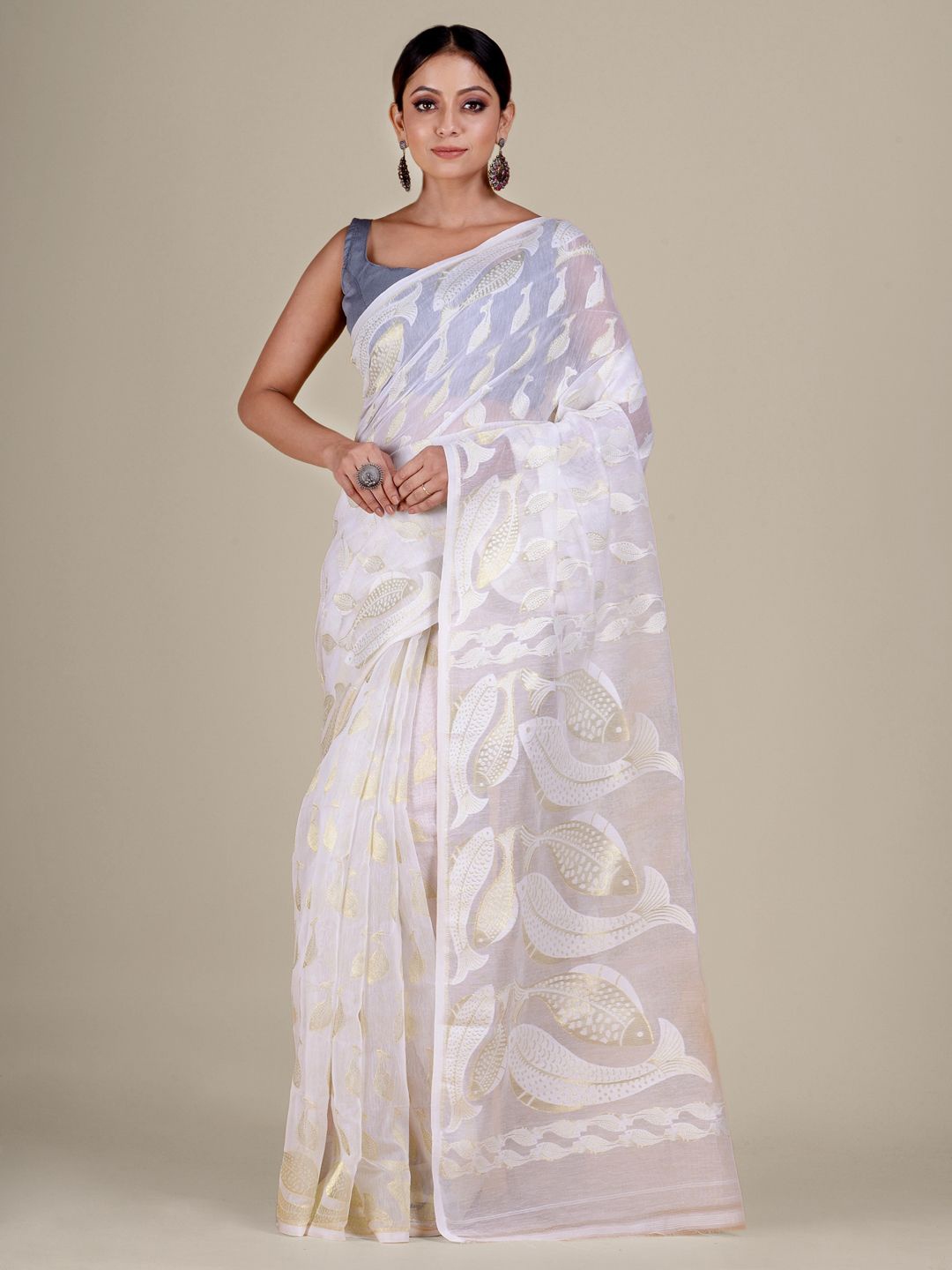 

Mitera White Woven Design Silk Cotton Jamdani Saree