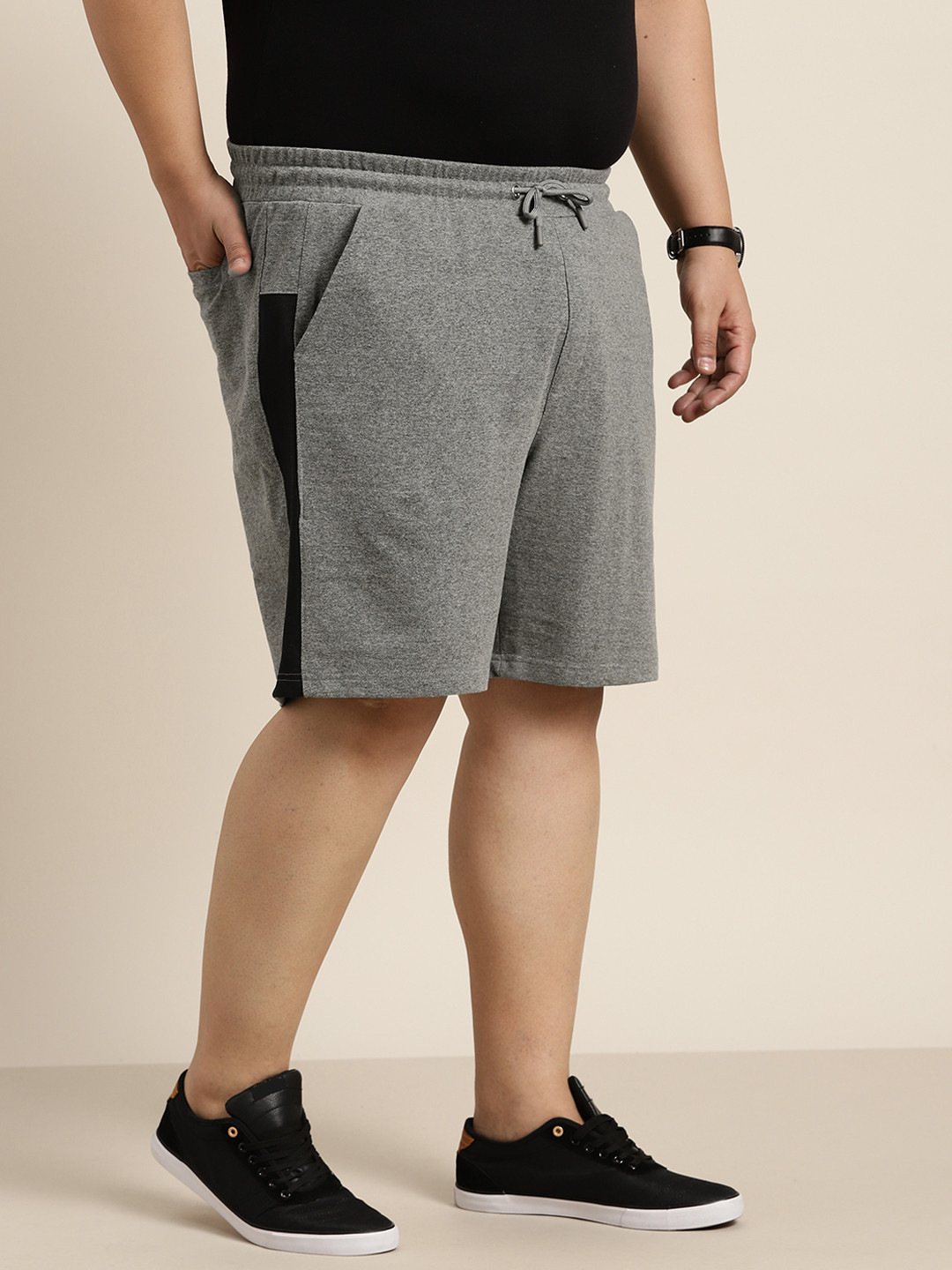 

Sztori Men Plus Size Charcoal Grey Solid Panelled Shorts