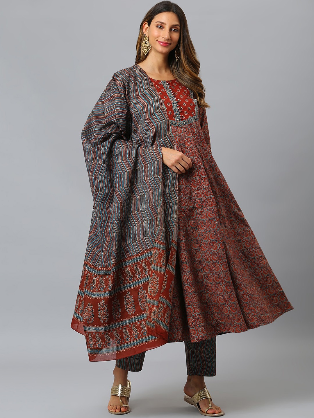 

SIAH Women Red Empire Sequinned Pure Cotton Kurta with Trousers & With Dupatta