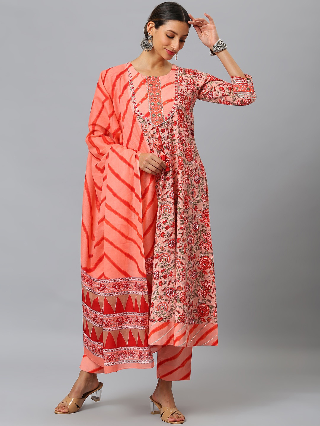 

SIAH Women Pink Floral Printed Empire Sequinned Pure Cotton Kurta with Trousers & With Dupatta