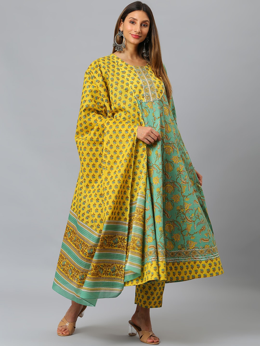 

SIAH Women Sea Green Ethnic Motifs Yoke Design Regular Sequinned Pure Cotton Kurta with Trousers & With