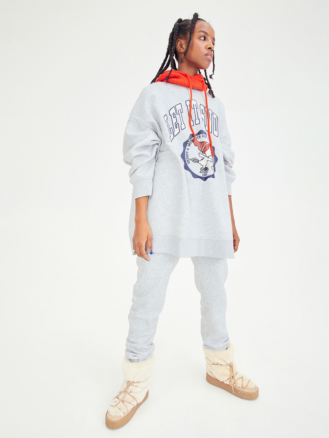 

H&M Women Grey & Orange Oversized Printed Sweatshirt