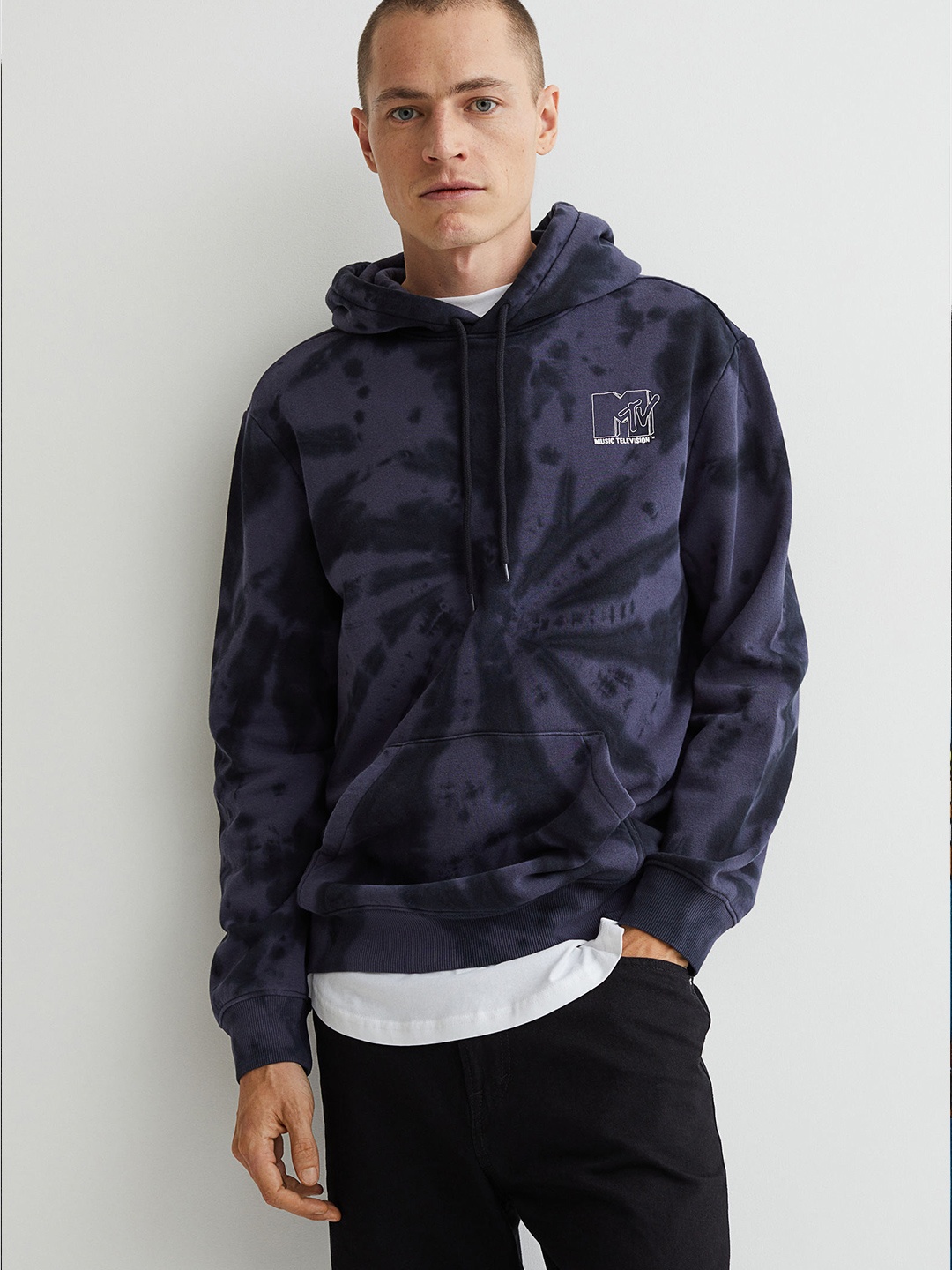 

H&M Men Blue Motif-Detail Hoodie