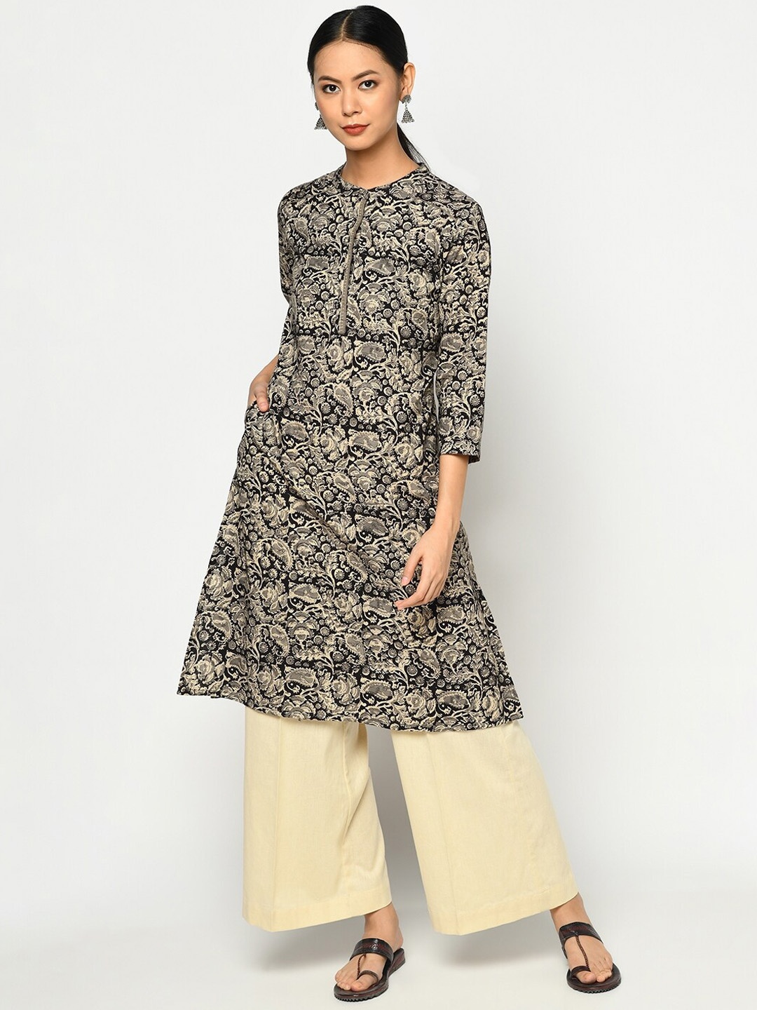 

Fabindia Women Black & Grey Ethnic Motifs Printed A-line Kurta
