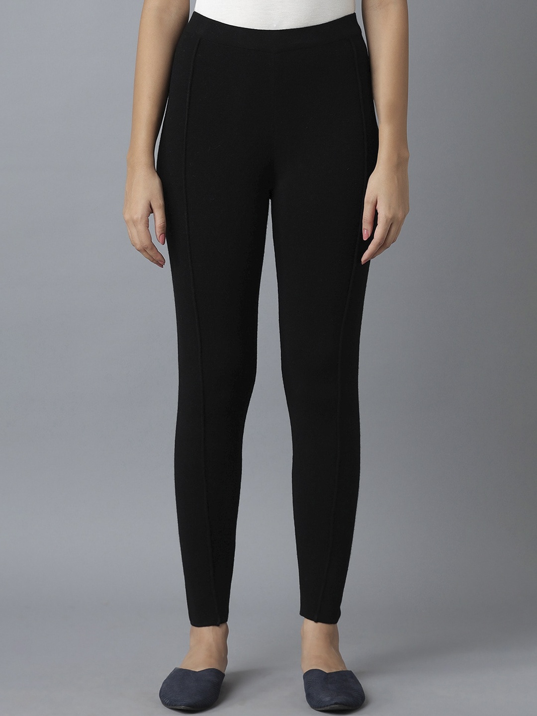 

W Women Black Solid Tights