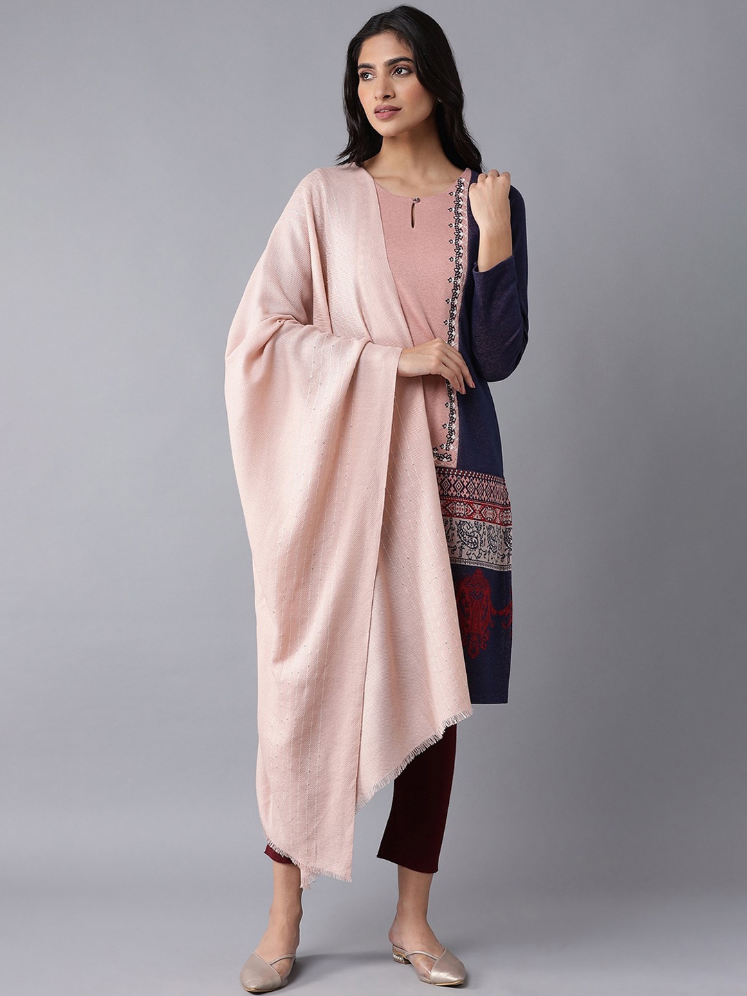 

W Women Pink Solid Knitted Shawl
