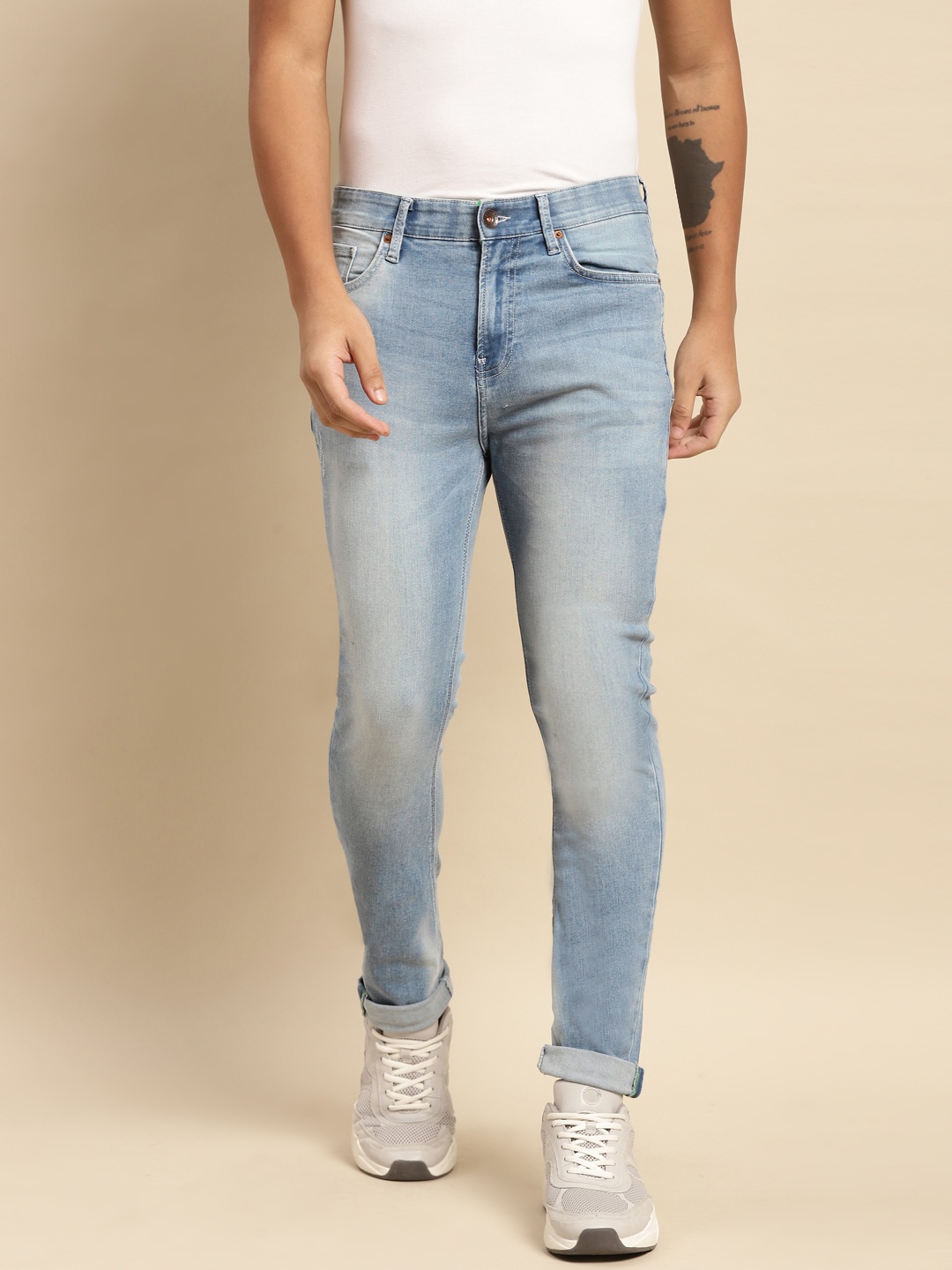 

United Colors of Benetton Men Blue Light Fade Stretchable Jeans